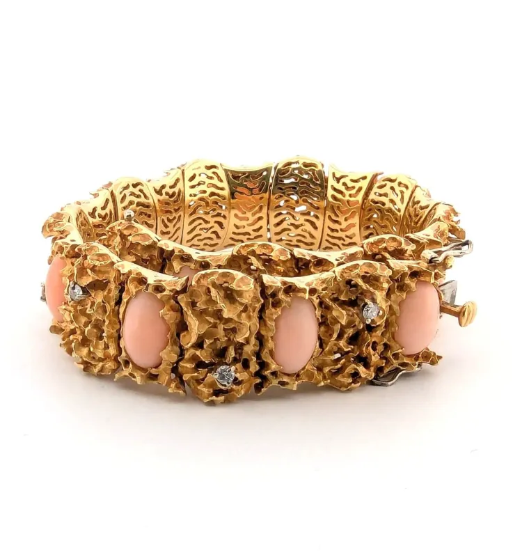 Bracelet en or jaune avec coraux et diamants sold by 58 Facettes