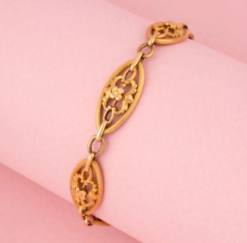 Bracelet ancien en or jaune 18k sold by 58 Facettes product image thumbnail 4