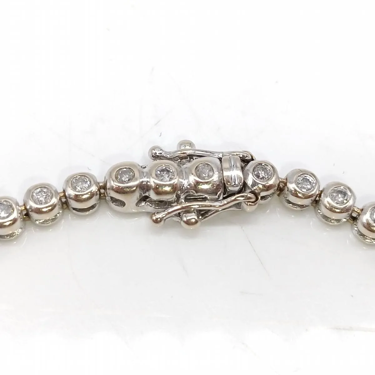 Bracelet Rivière avec diamants en or blanc 18 carats sold by 58 Facettes product image thumbnail 4