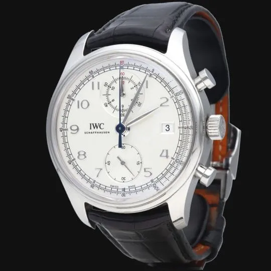 Montre IWC Portugaise Chronographe sold by 58 Facettes product image thumbnail 2