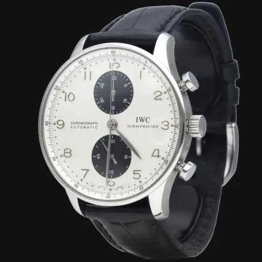 Montre IWC Portugaise Chronographe sold by 58 Facettes product image thumbnail 2