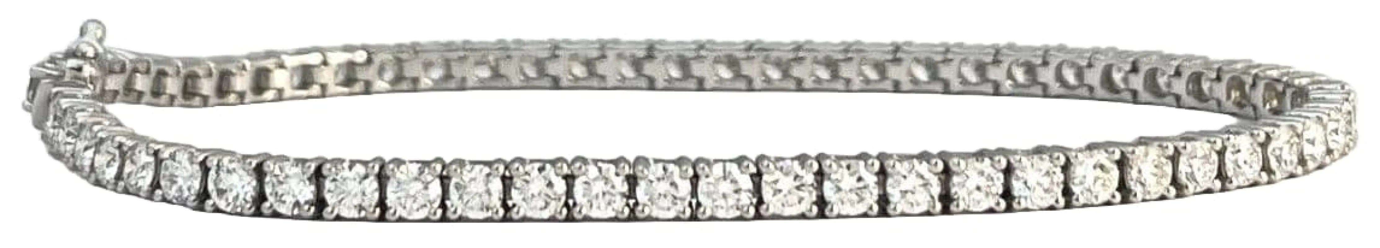 Bracelet tennis ligne en or gris serti de 60 diamants sold by 58 Facettes