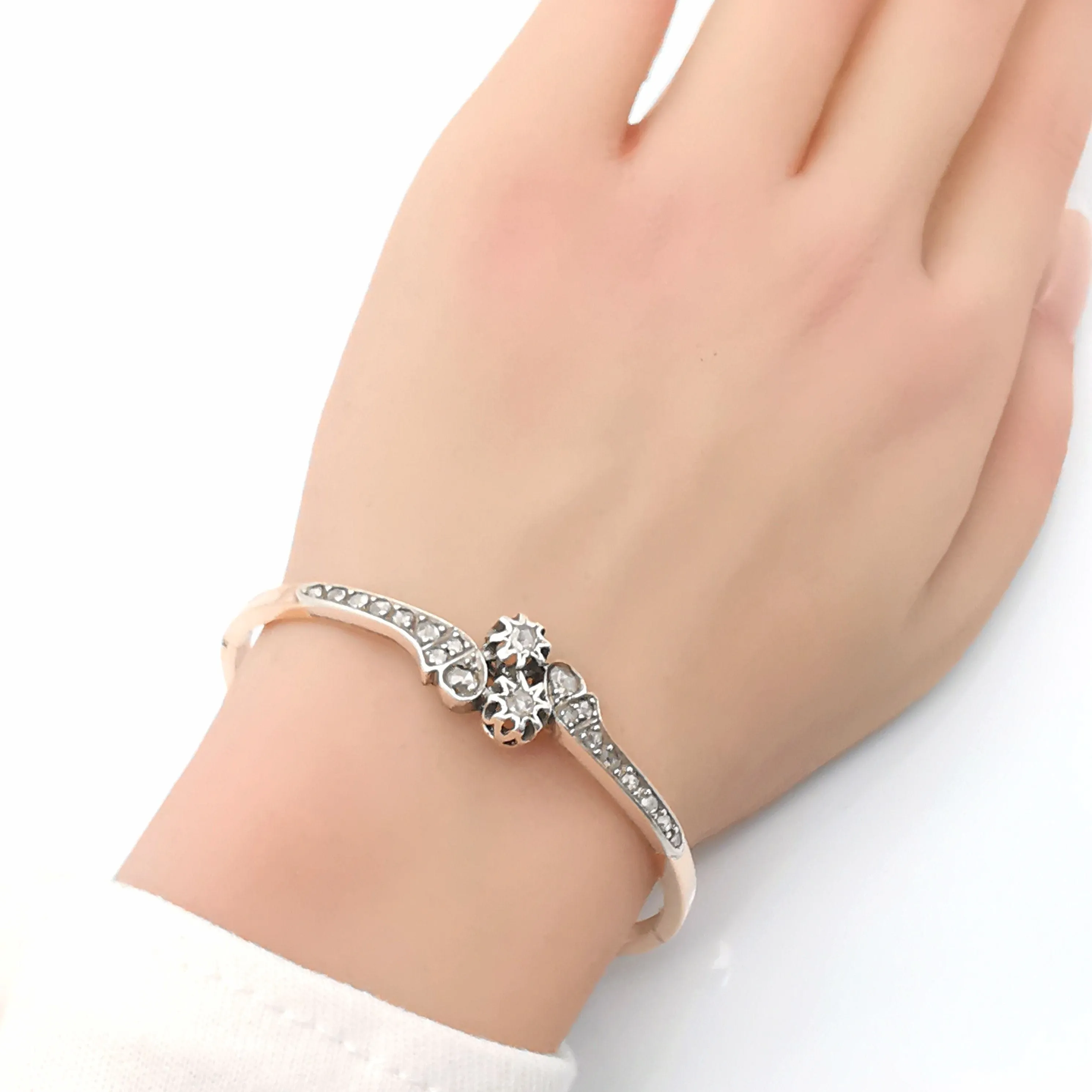 Bracelet jonc ouvrant or rose, argent et diamants sold by 58 Facettes product image thumbnail 3