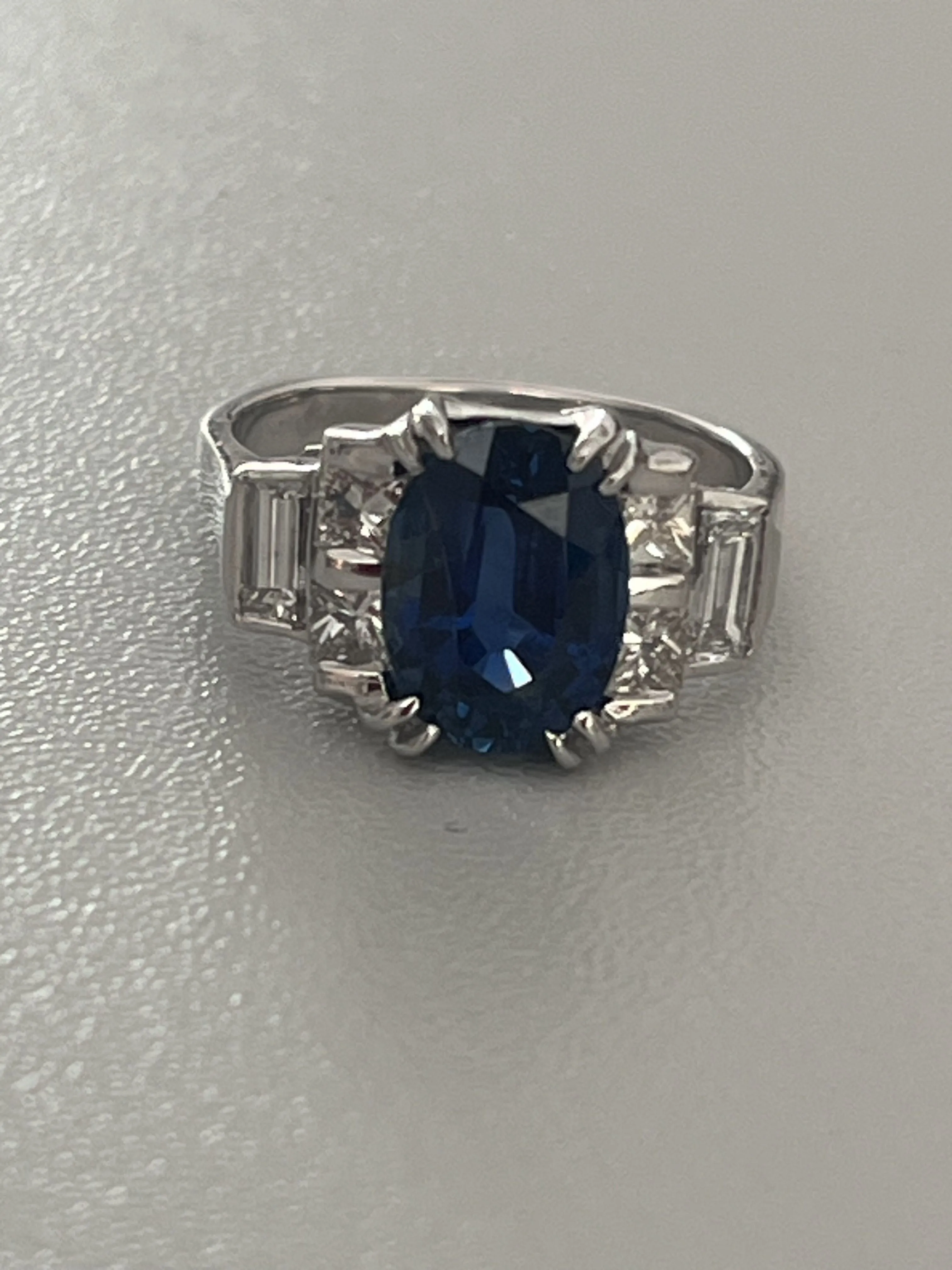 Bague Or Gris Saphir Certifié Diamants sold by 58 Facettes