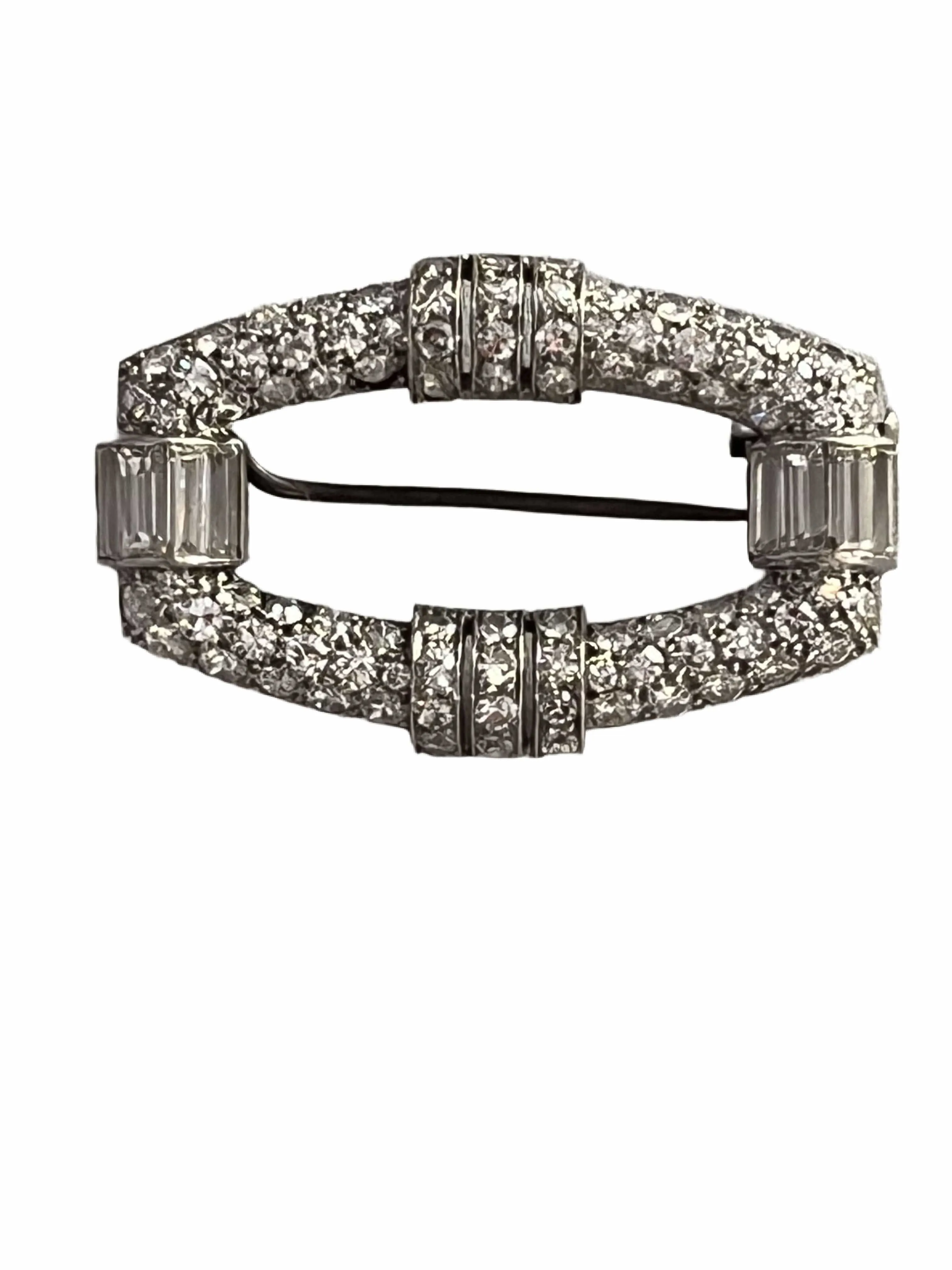 Broche Art Déco Platine Diamants sold by 58 Facettes