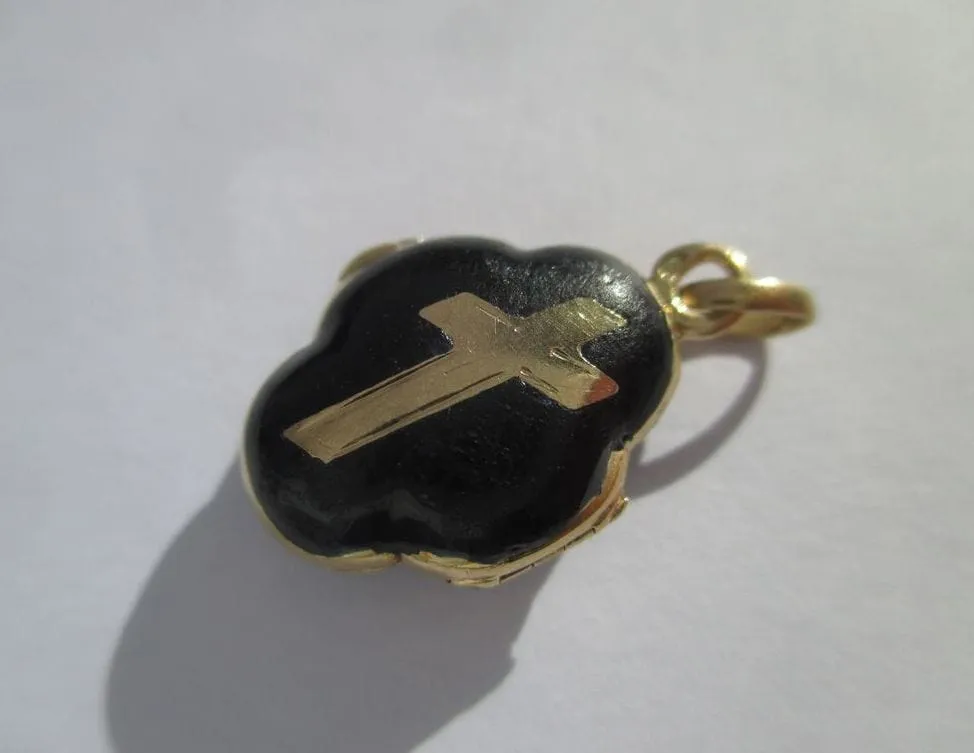 Pendentif médaillon ouvrant ancien émail noir or rose sold by 58 Facettes product image thumbnail 5