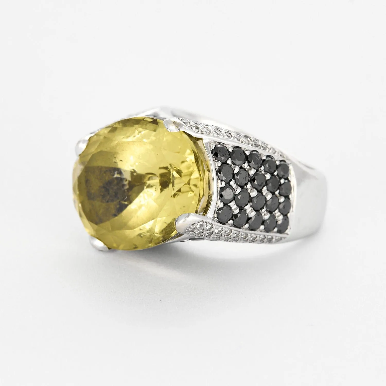 Bague cocktail en or gris avec péridot et diamants sold by 58 Facettes product image thumbnail 3