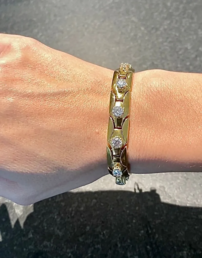 Bracelet Tank en or jaune sertie de 4,40 carats de diamants sold by 58 Facettes product image thumbnail 2