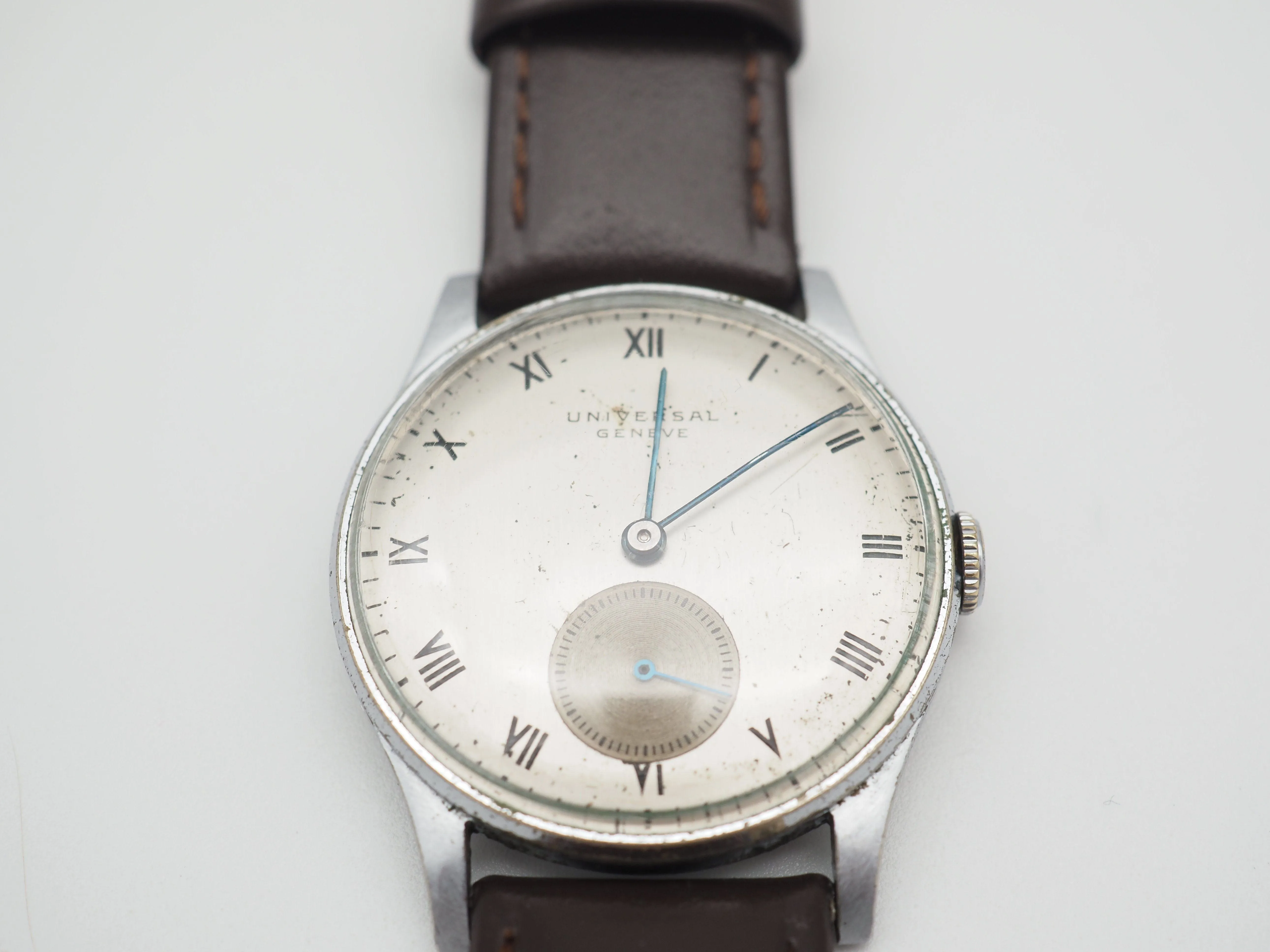 Universal Genève - Montre bracelet cuir marron sold by 58 Facettes product image thumbnail 2