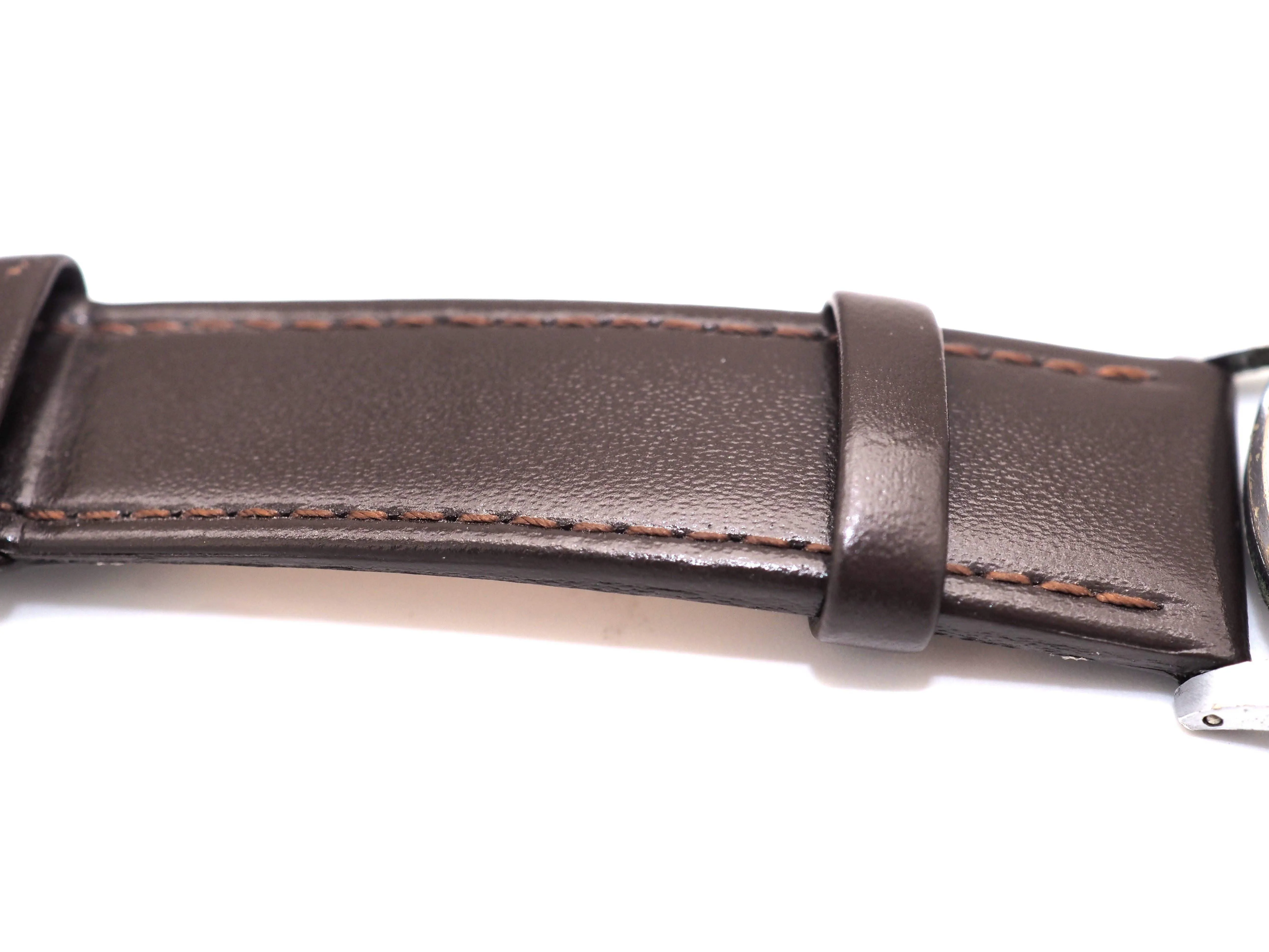 Universal Genève - Montre bracelet cuir marron sold by 58 Facettes product image thumbnail 4