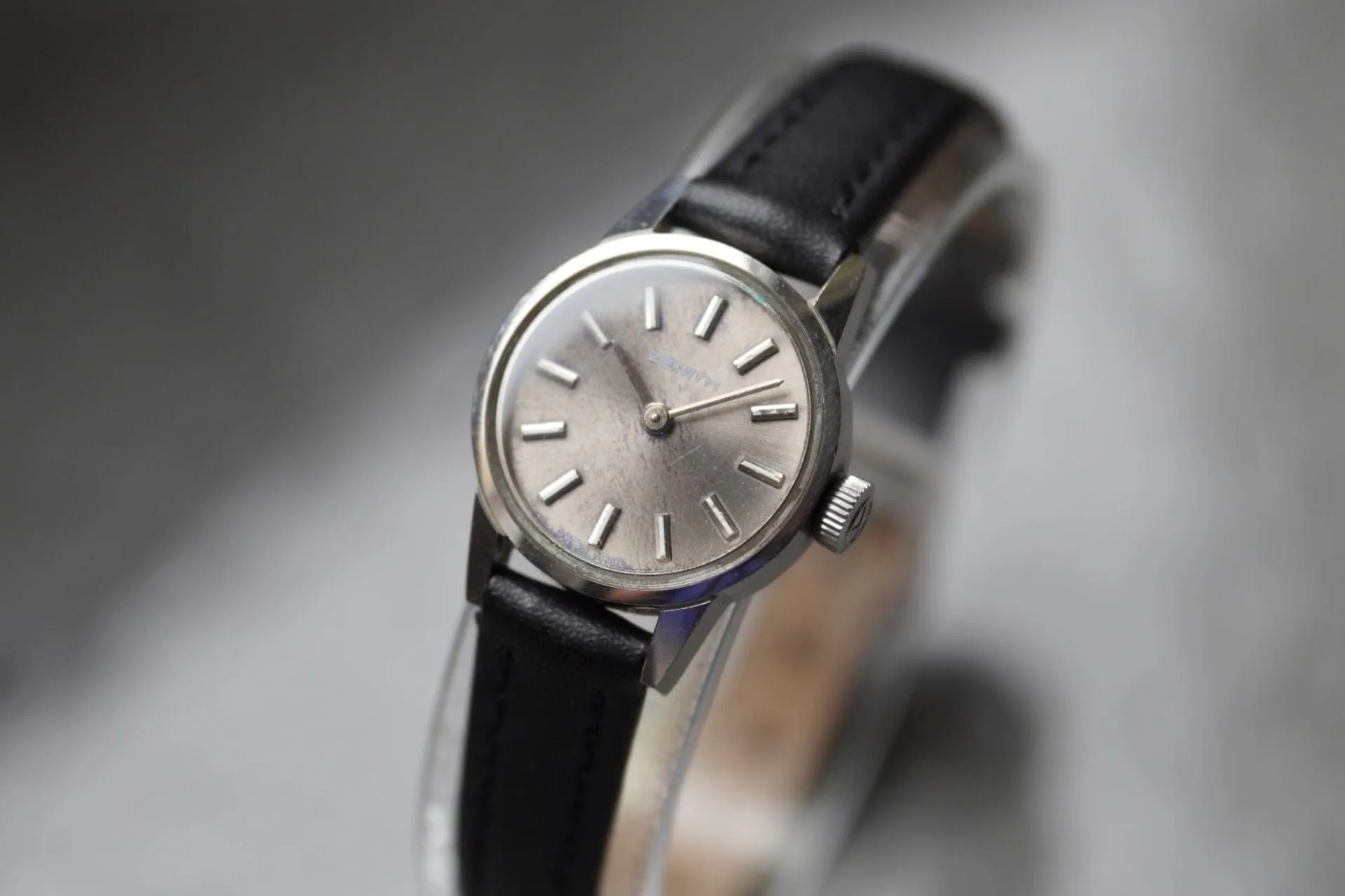 Zenith Vintage 191 E 480 sold by 58 Facettes product image thumbnail 2