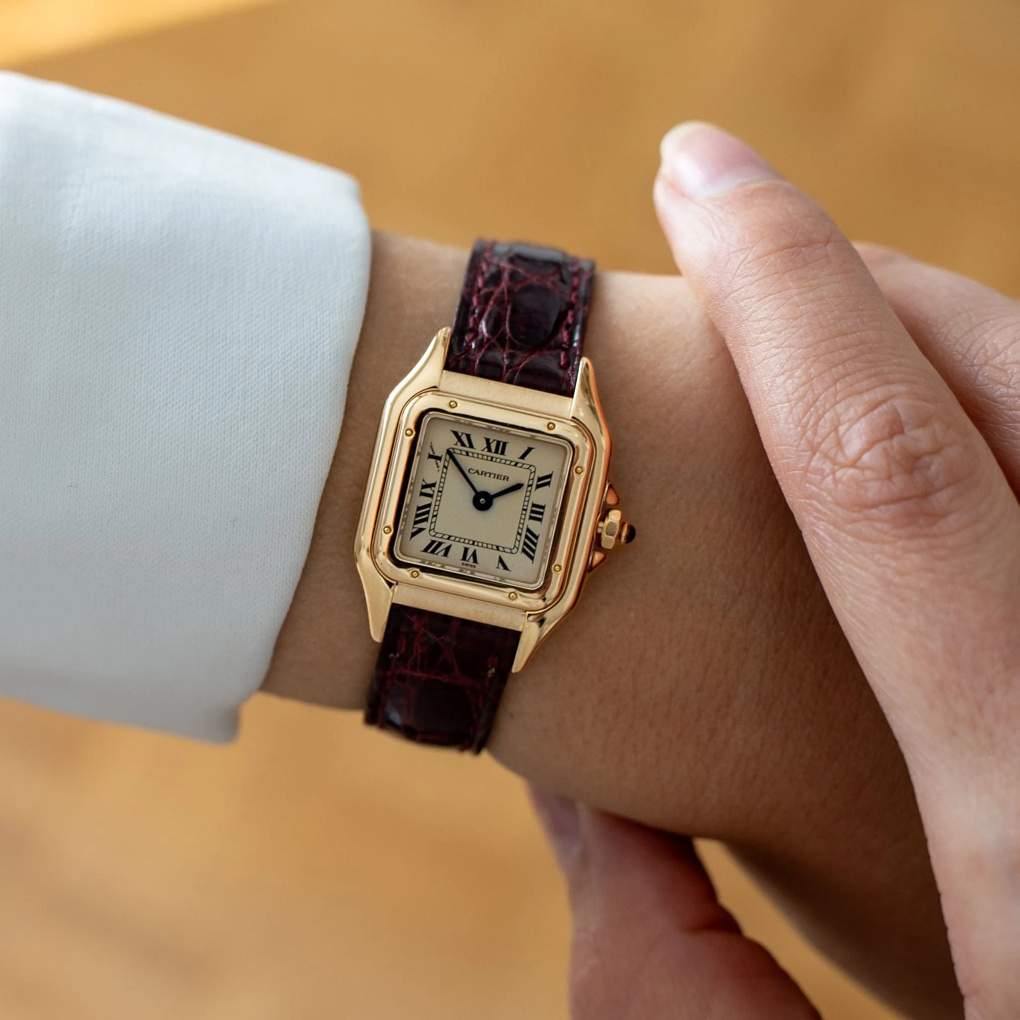 Cartier Panthère gold - champagne roman dial - SM sold by 58 Facettes product image thumbnail 2