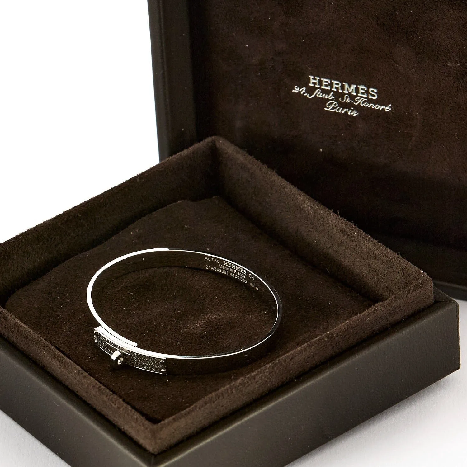 HERMES - Kelly - Petit modèle - Bracelet en or gris et diamants sold by 58 Facettes product image thumbnail 3