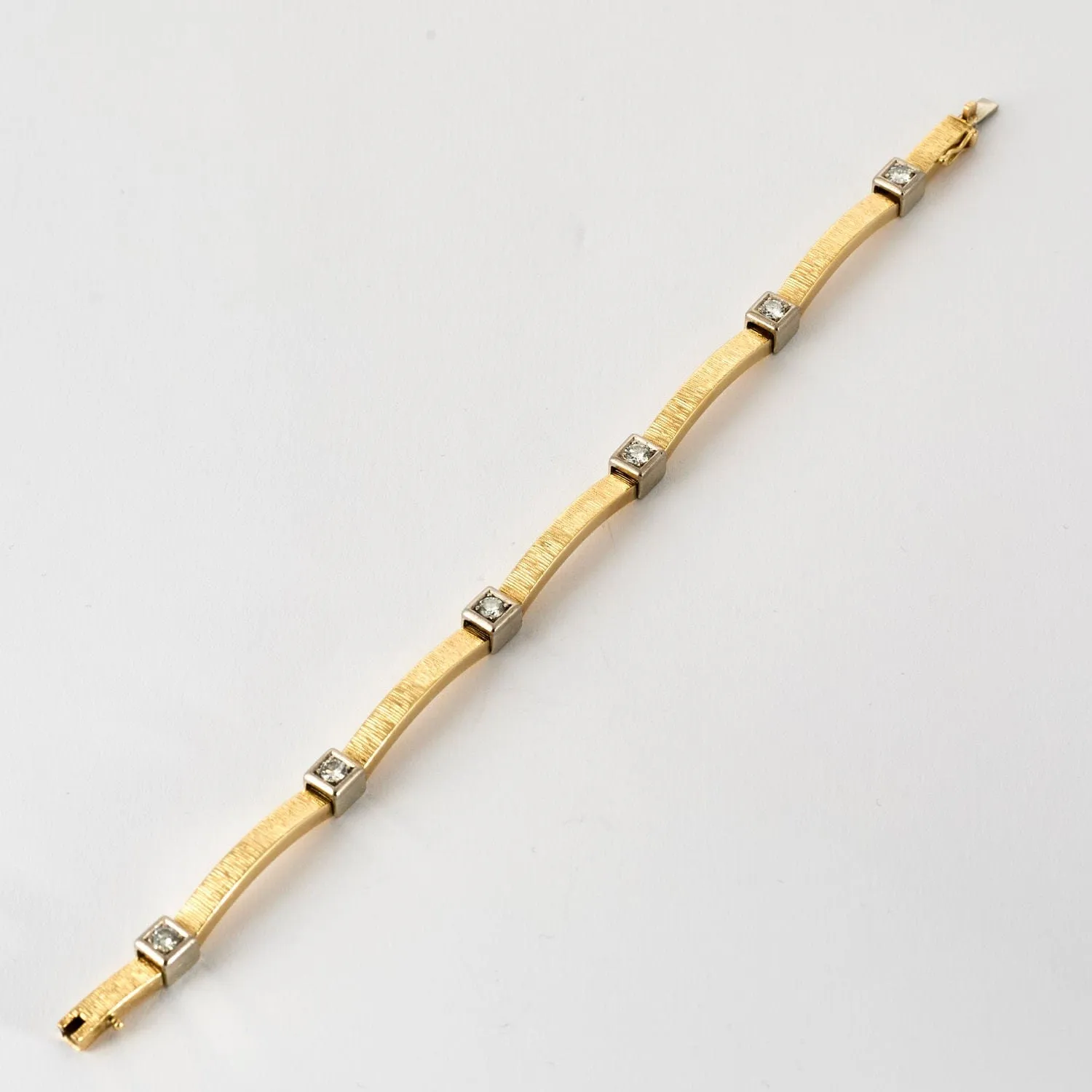 Bracelet moderniste en or jaune et gris, et diamants sold by 58 Facettes product image thumbnail 3