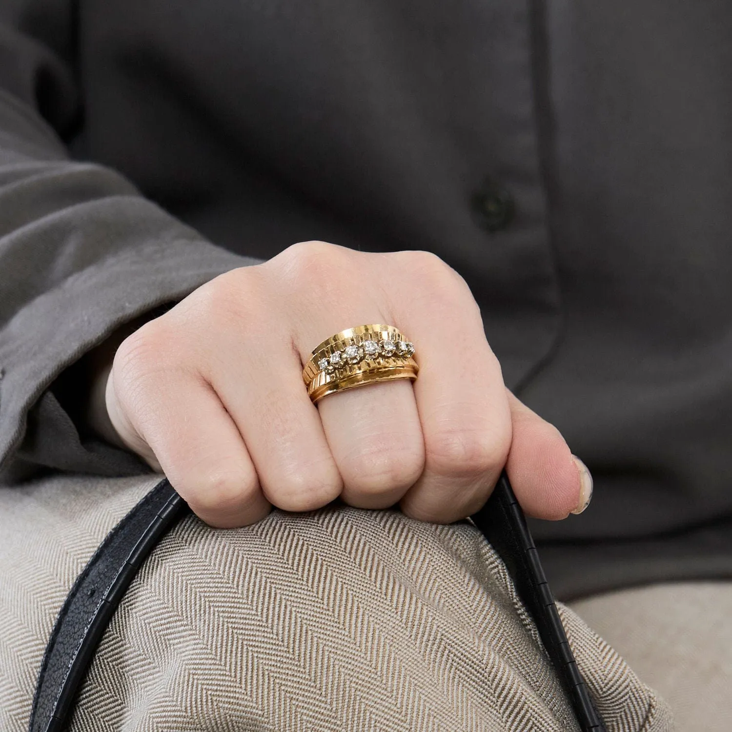 Bague bandeau or jaune et diamants sold by 58 Facettes product image thumbnail 2