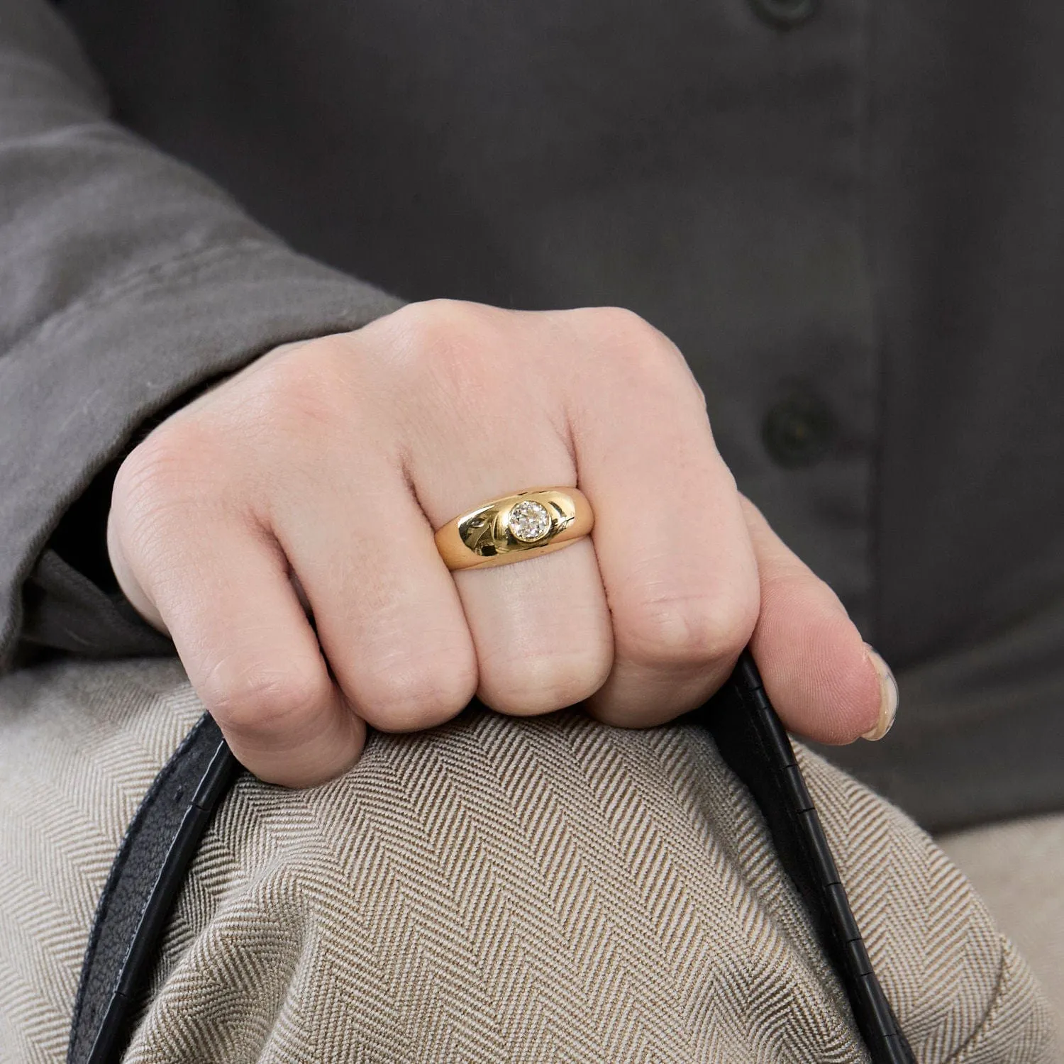 Bague jonc or jaune et diamant sold by 58 Facettes product image thumbnail 2