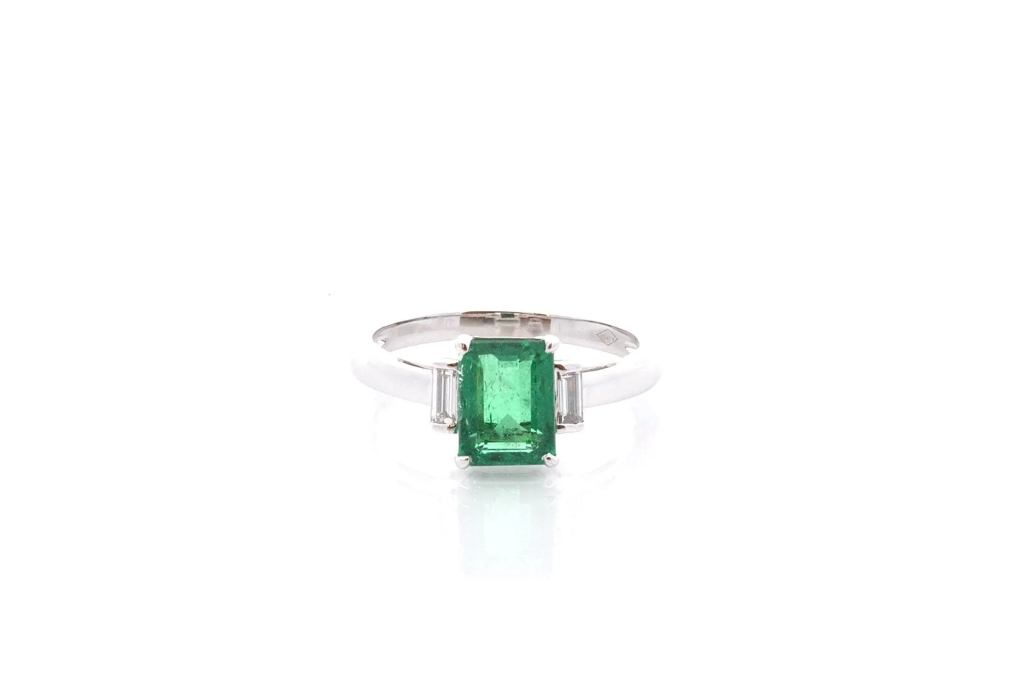 Bague émeraude 1,40 ct et diamants en or blanc 18k sold by 58 Facettes product image thumbnail 2
