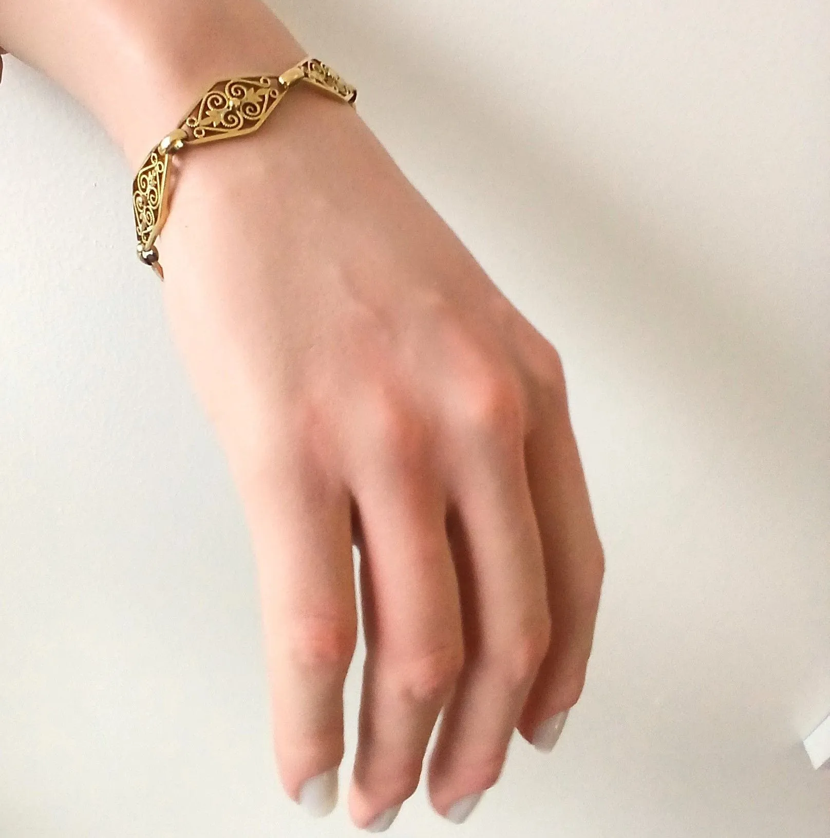 Bracelet ancien, mailles filigrané XIXe siècle. sold by 58 Facettes product image thumbnail 2