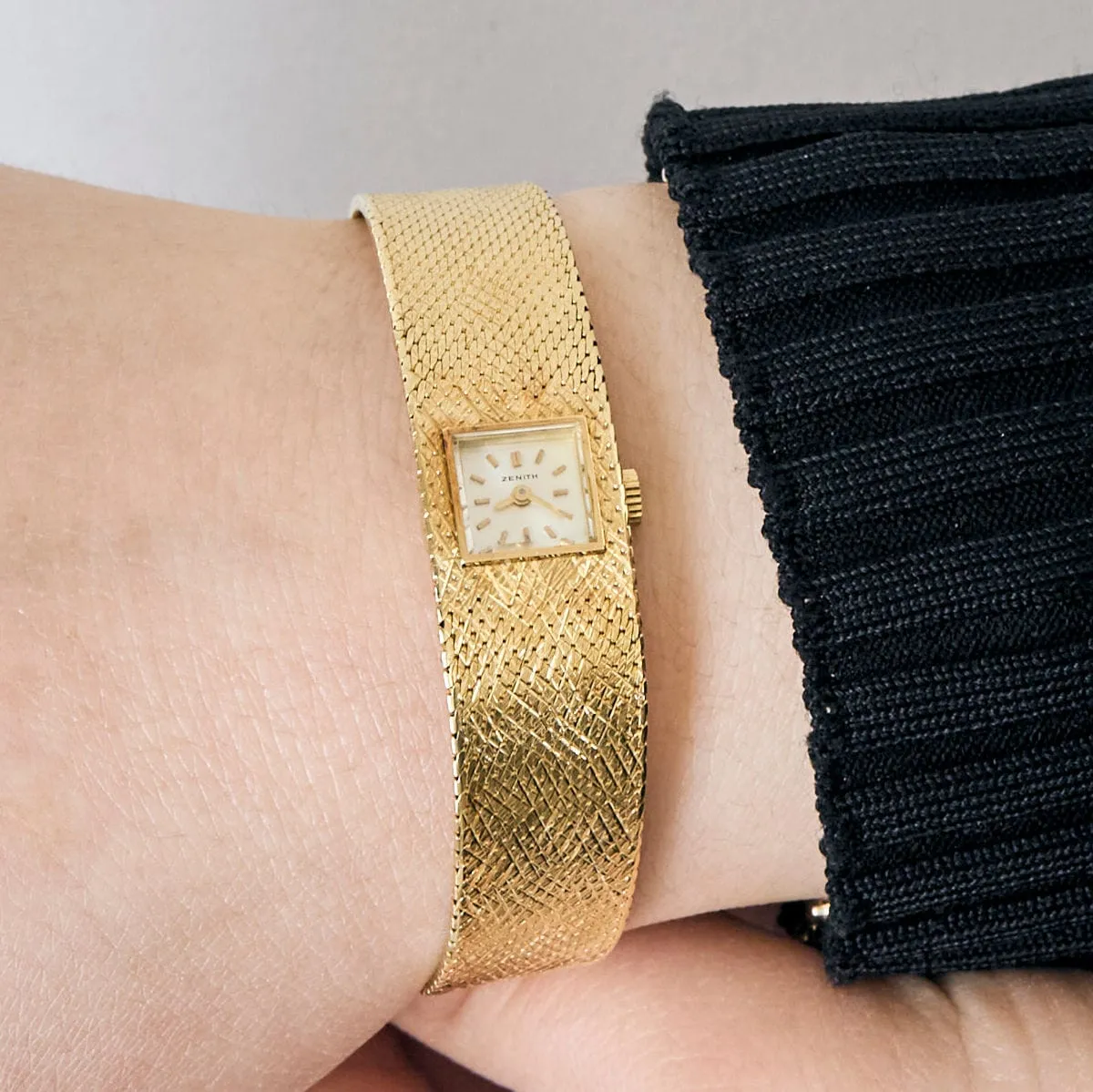 Zenith - Montre de Dame Vintage or jaune sold by 58 Facettes product image thumbnail 2