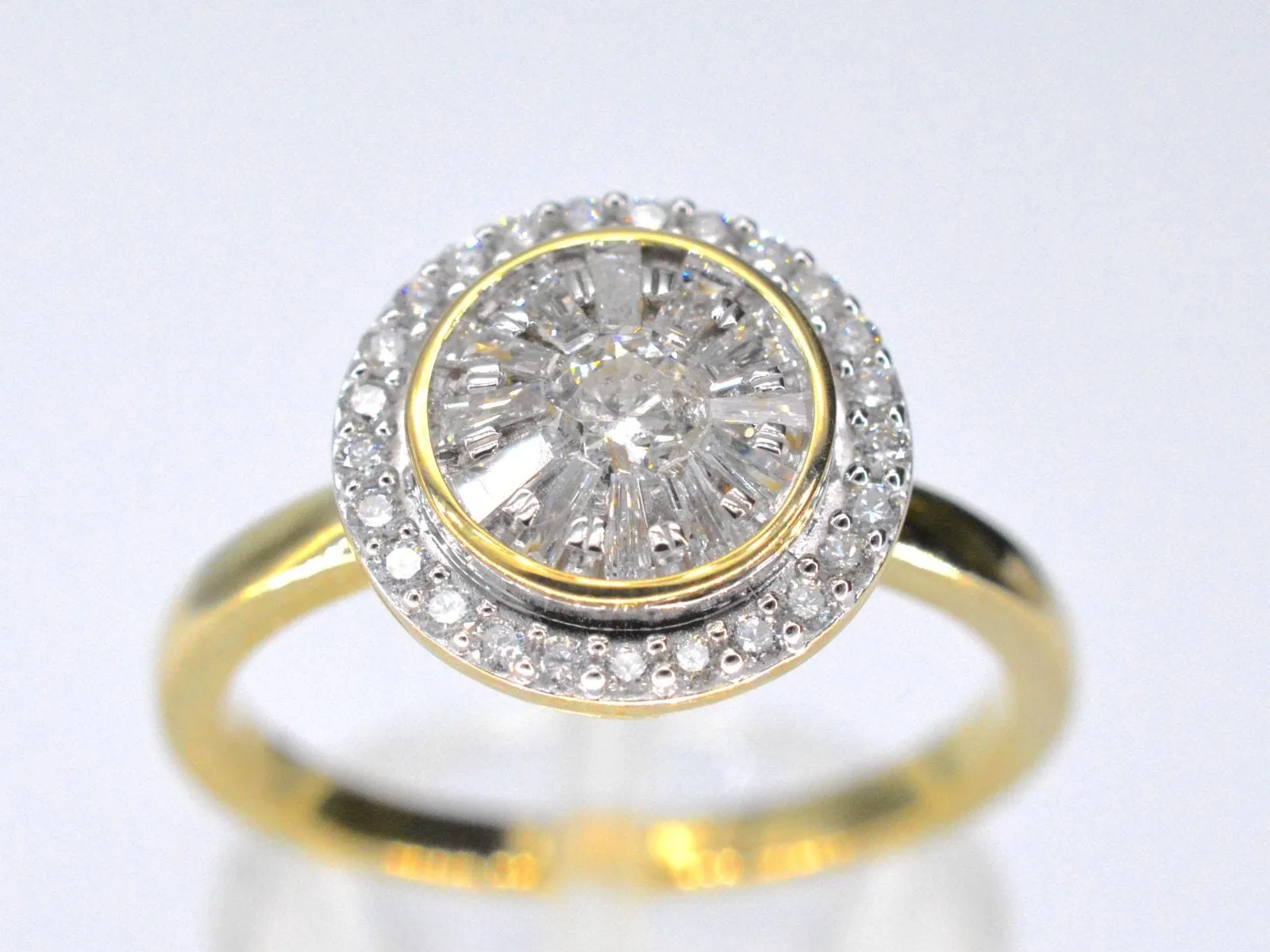 Bague en or jaune avec diamant sold by 58 Facettes product image thumbnail 5