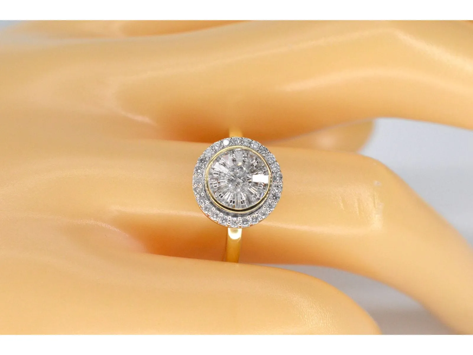 Bague en or jaune avec diamant sold by 58 Facettes product image thumbnail 2