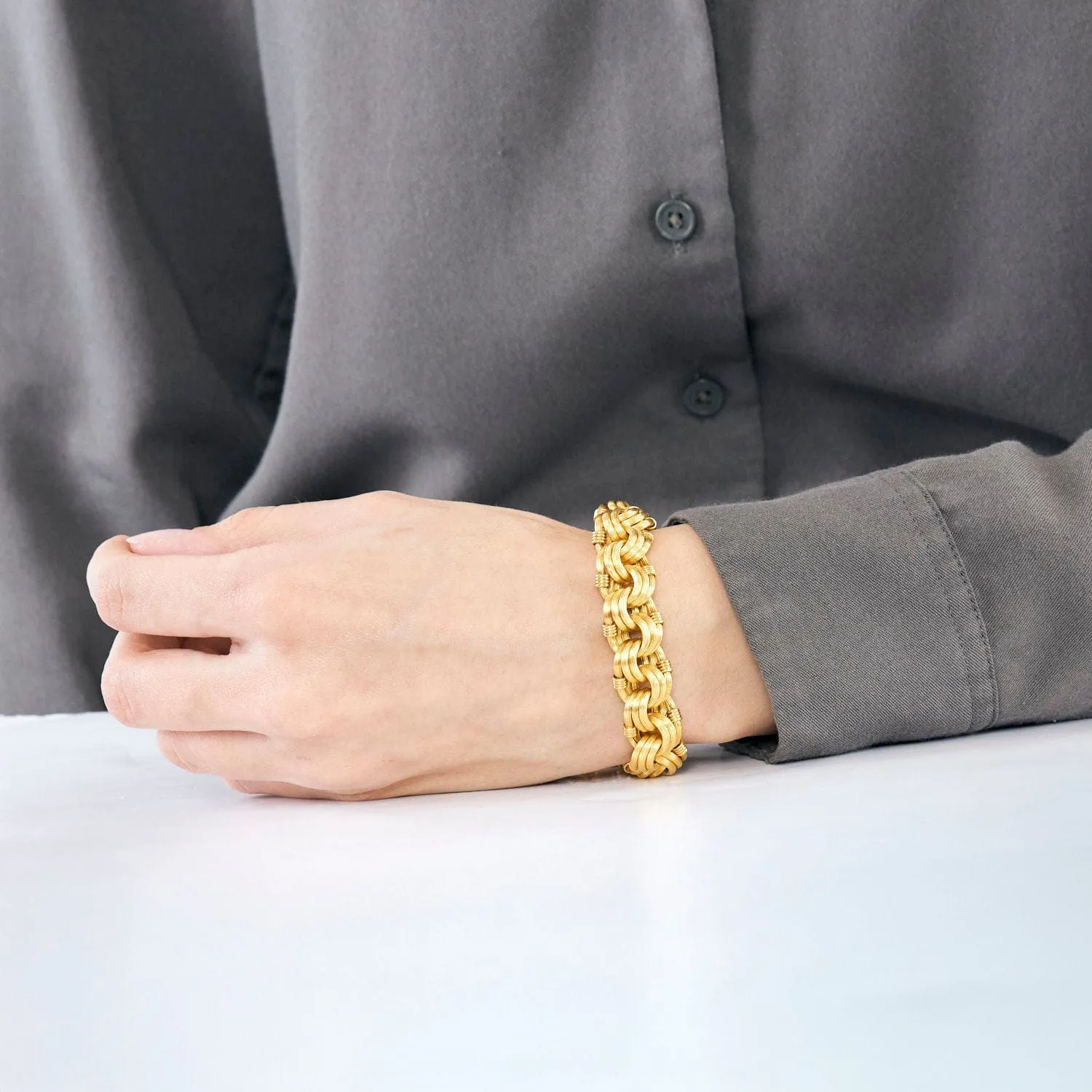 Délicat Bracelet or jaune godronné sold by 58 Facettes product image thumbnail 2