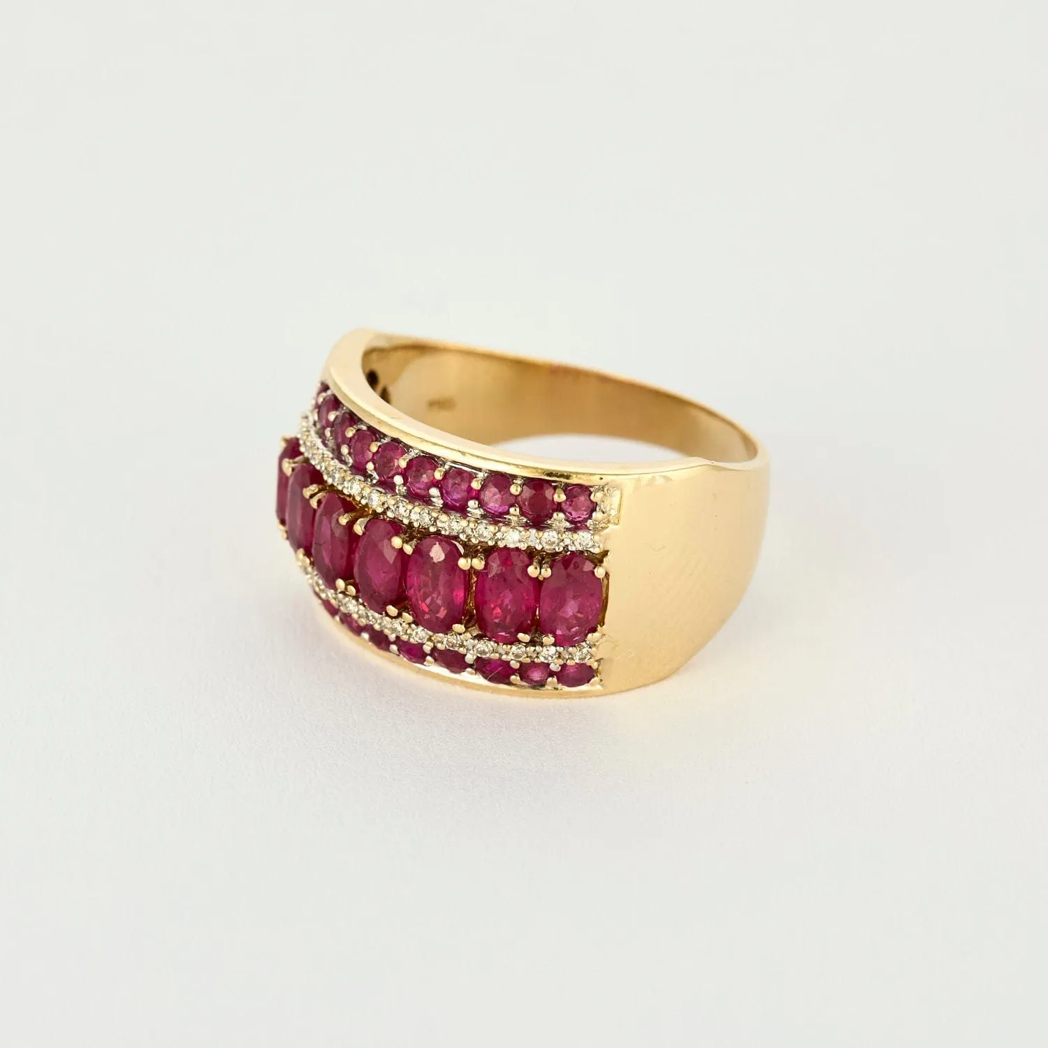 Bague jonc or jaune, rubis et diamants sold by 58 Facettes product image thumbnail 3