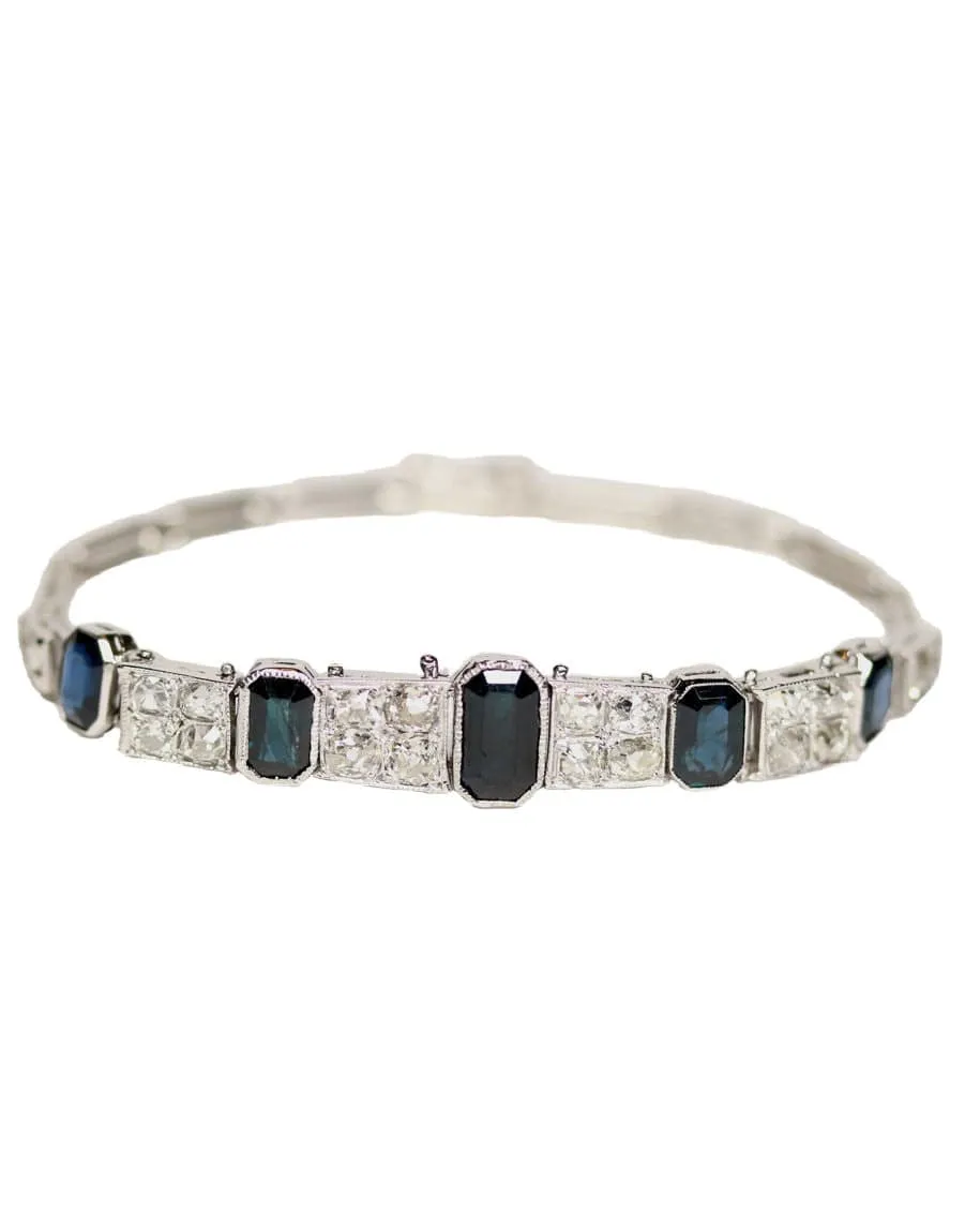 Bracelet Art déco en platine à saphirs et diamants sold by 58 Facettes