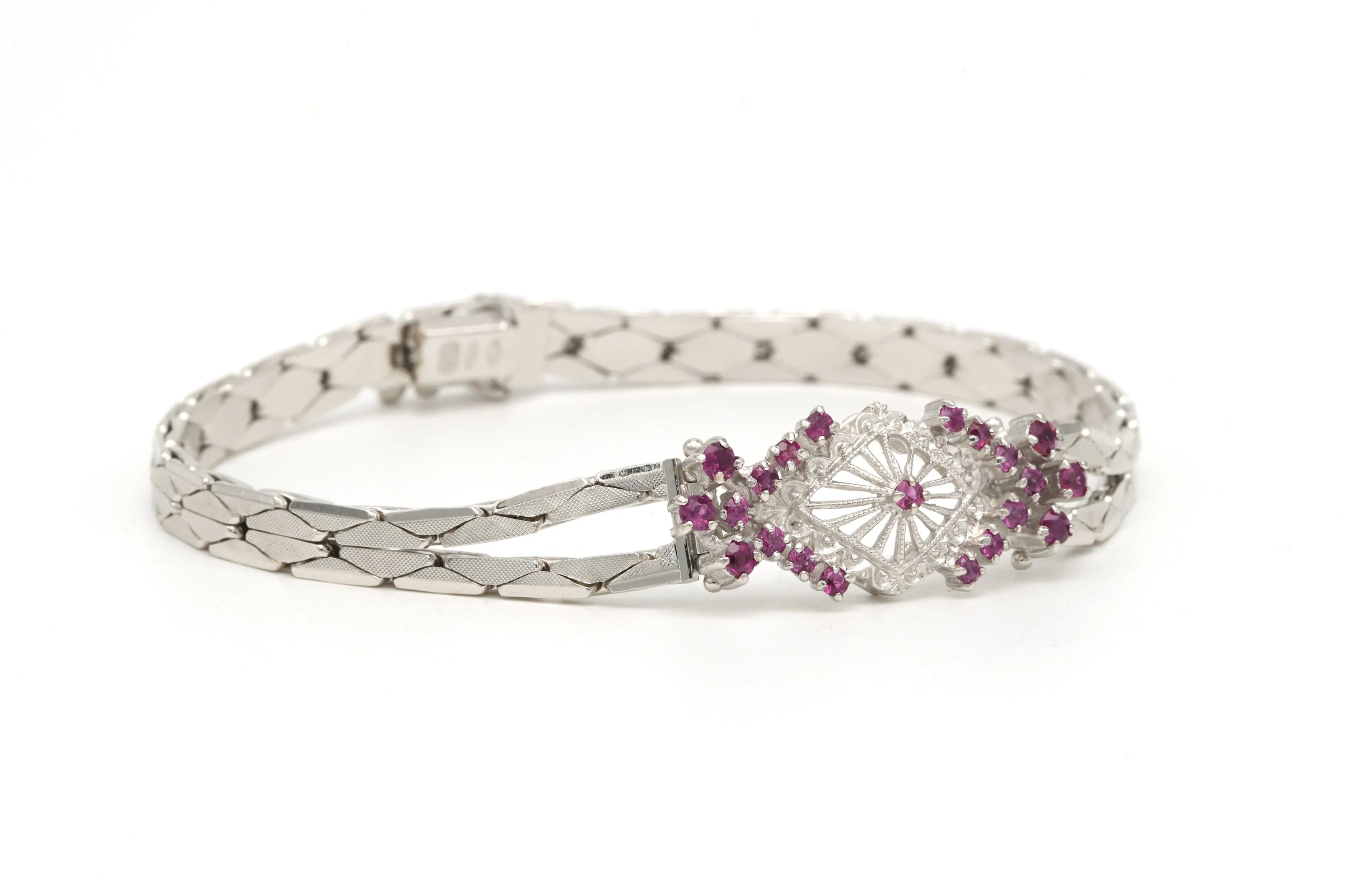 Bracelet 1950 en or blanc 18 carats et rubis sold by 58 Facettes product image thumbnail 4