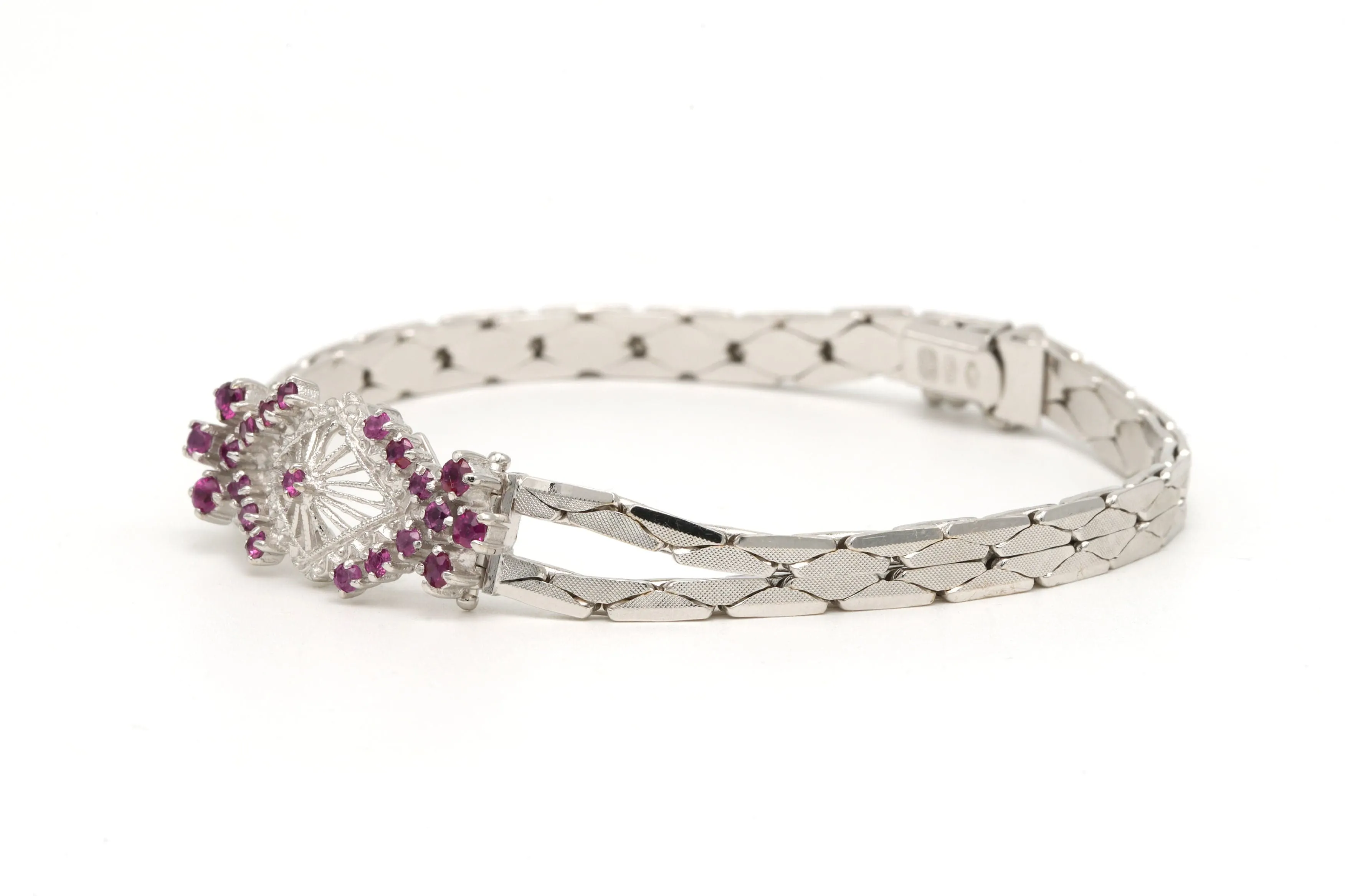 Bracelet 1950 en or blanc 18 carats et rubis sold by 58 Facettes product image thumbnail 2