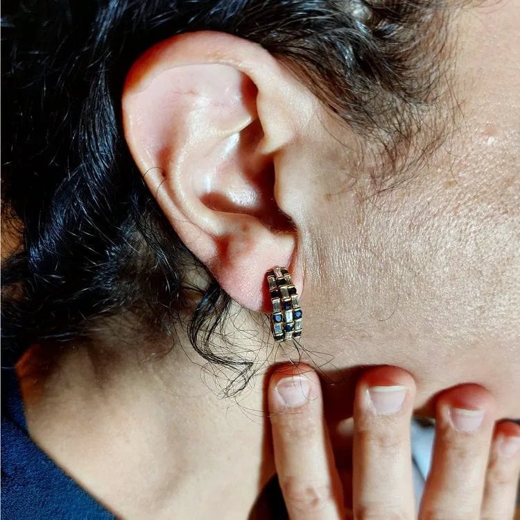 Boucles d'oreilles en or jaune avec saphirs et diamants sold by 58 Facettes product image thumbnail 2