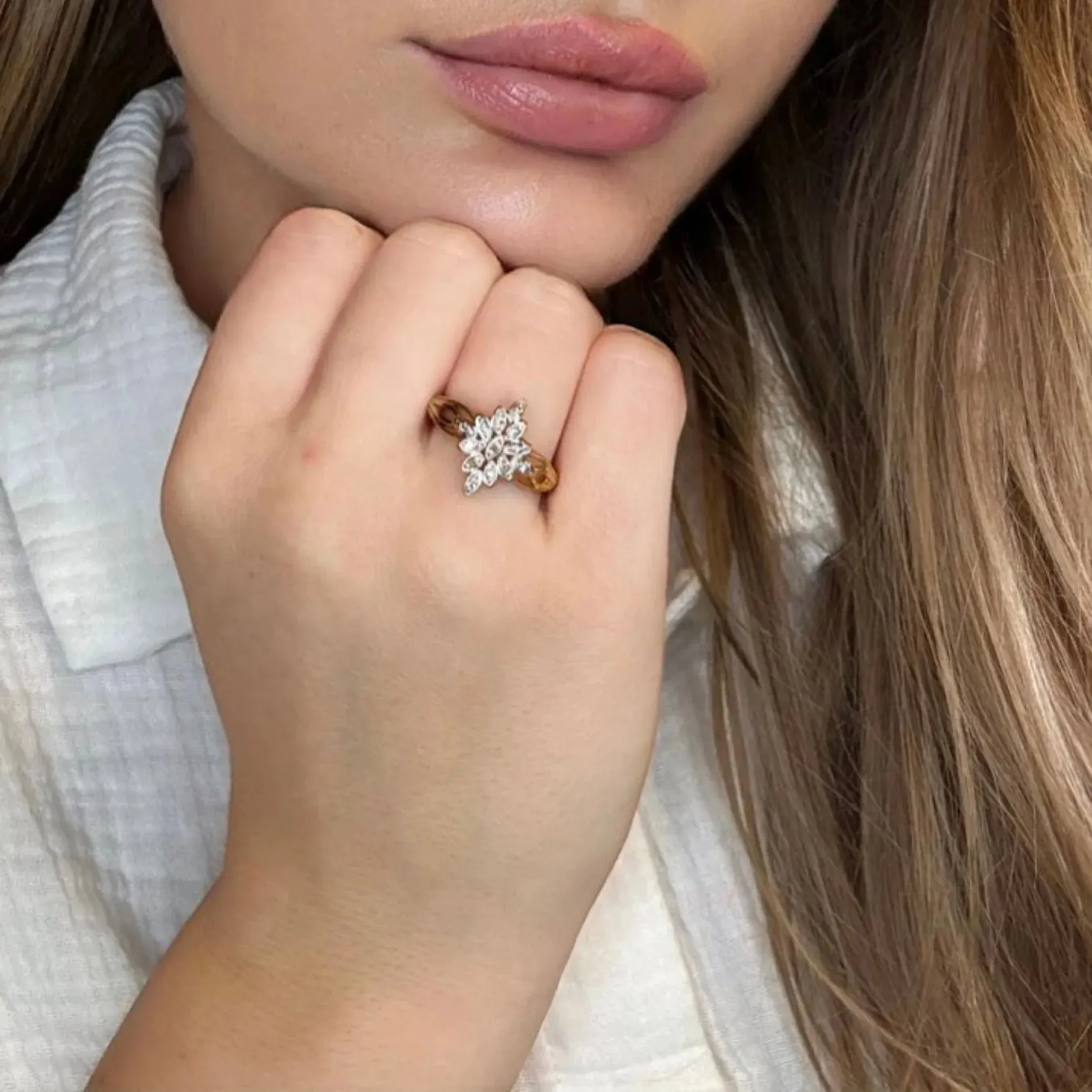 Bague Marquise or jaune et diamants sold by 58 Facettes product image thumbnail 2