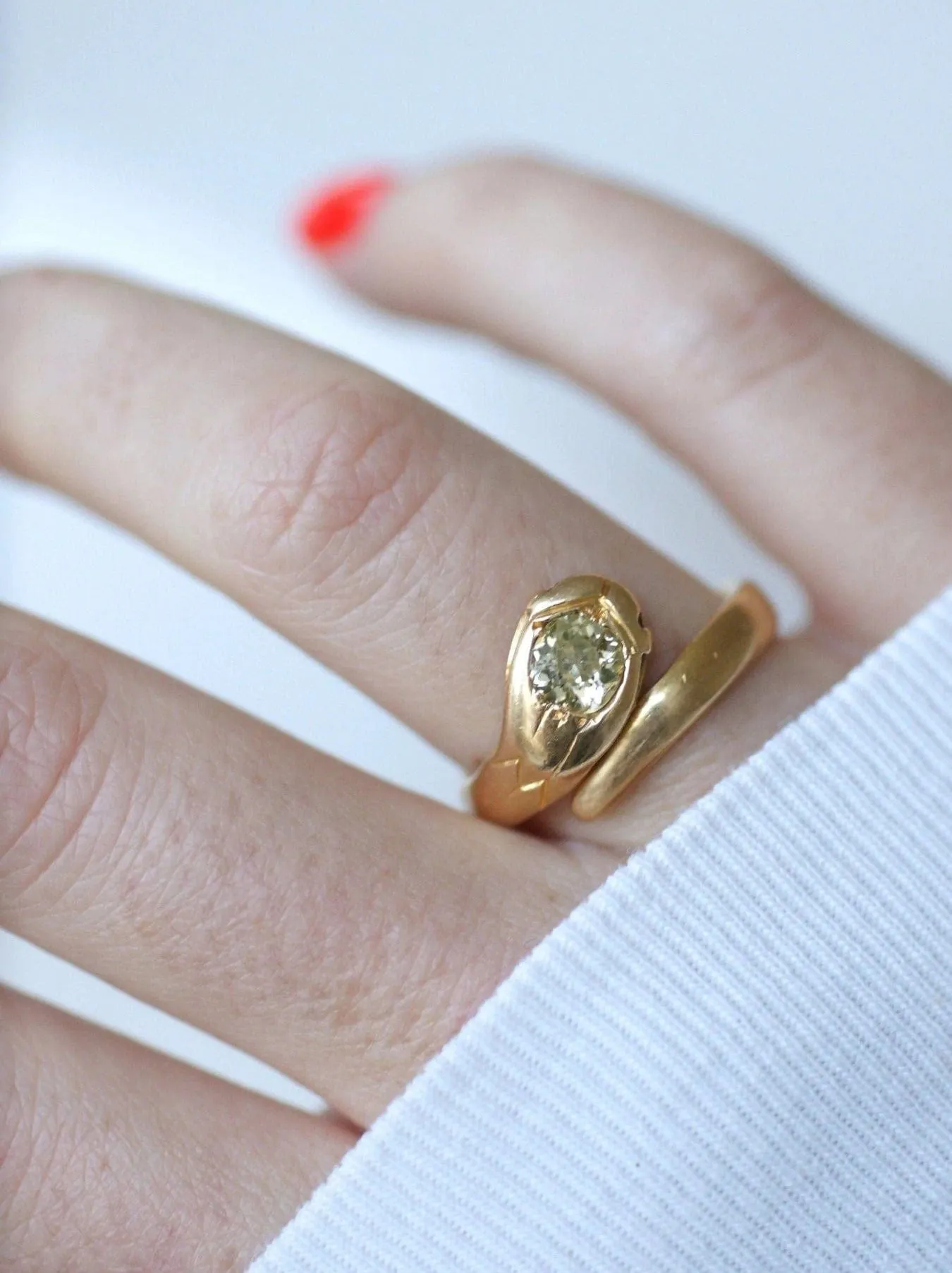 Bague Serpent ancienne or et diamant sold by 58 Facettes product image thumbnail 4