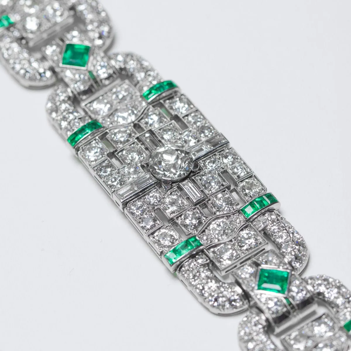 Bracelet souple Platine, Diamants et Emeraudes sold by 58 Facettes product image thumbnail 2