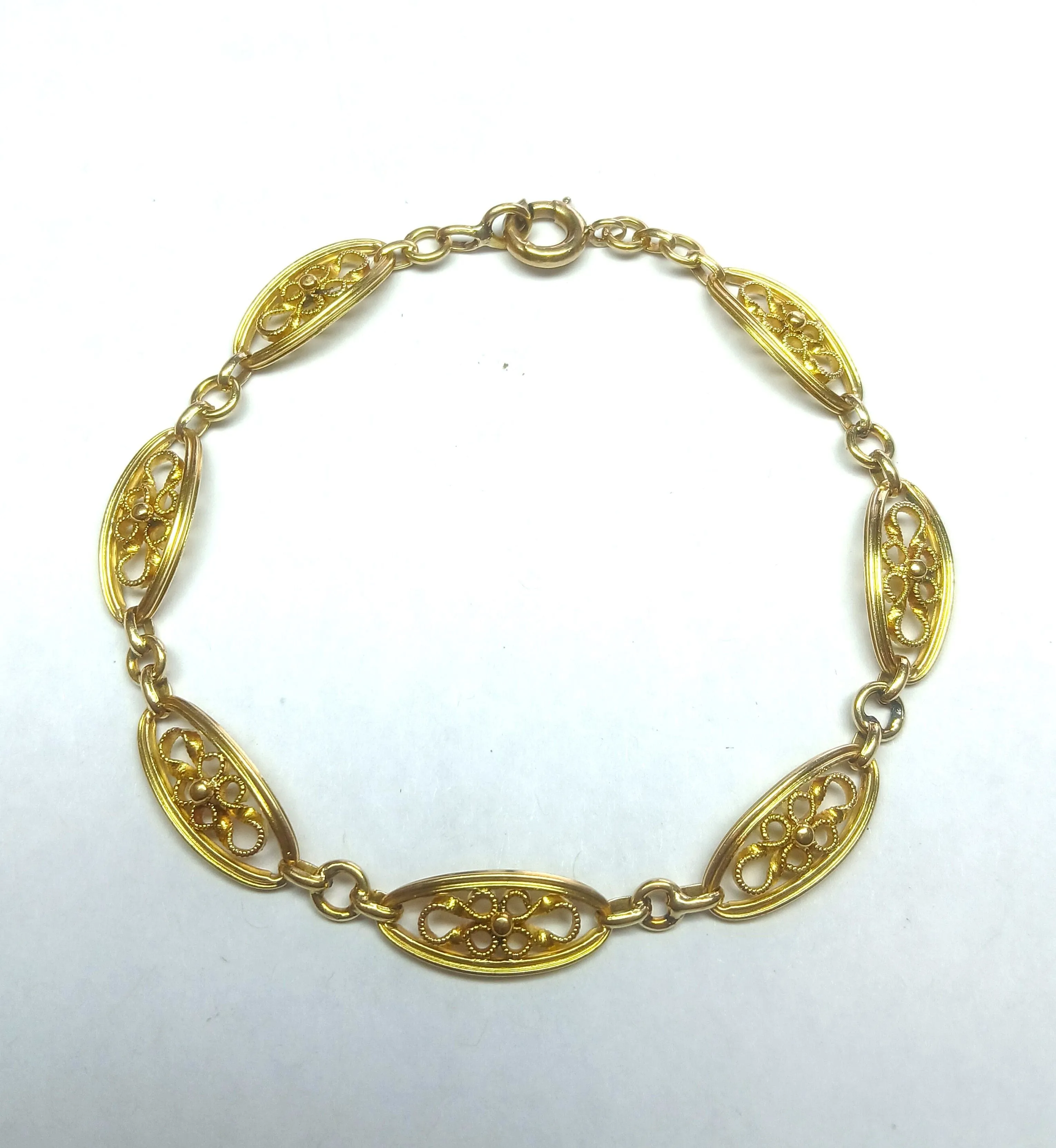 Bracelet ancien filigrané en or jaune, maille ovale sold by 58 Facettes