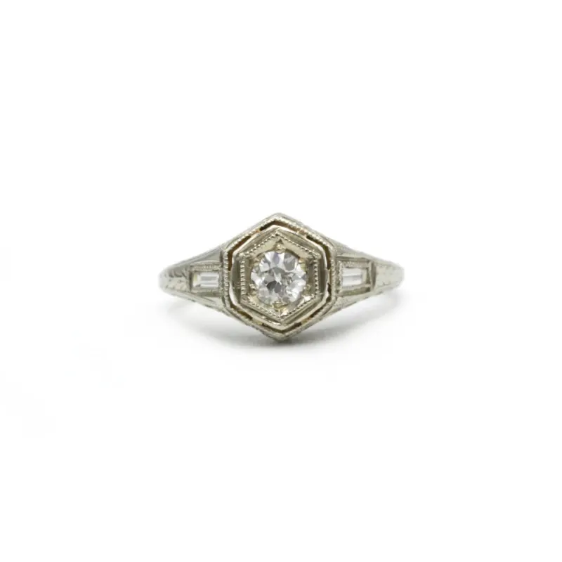 Bague - Or blanc et diamants sold by 58 Facettes