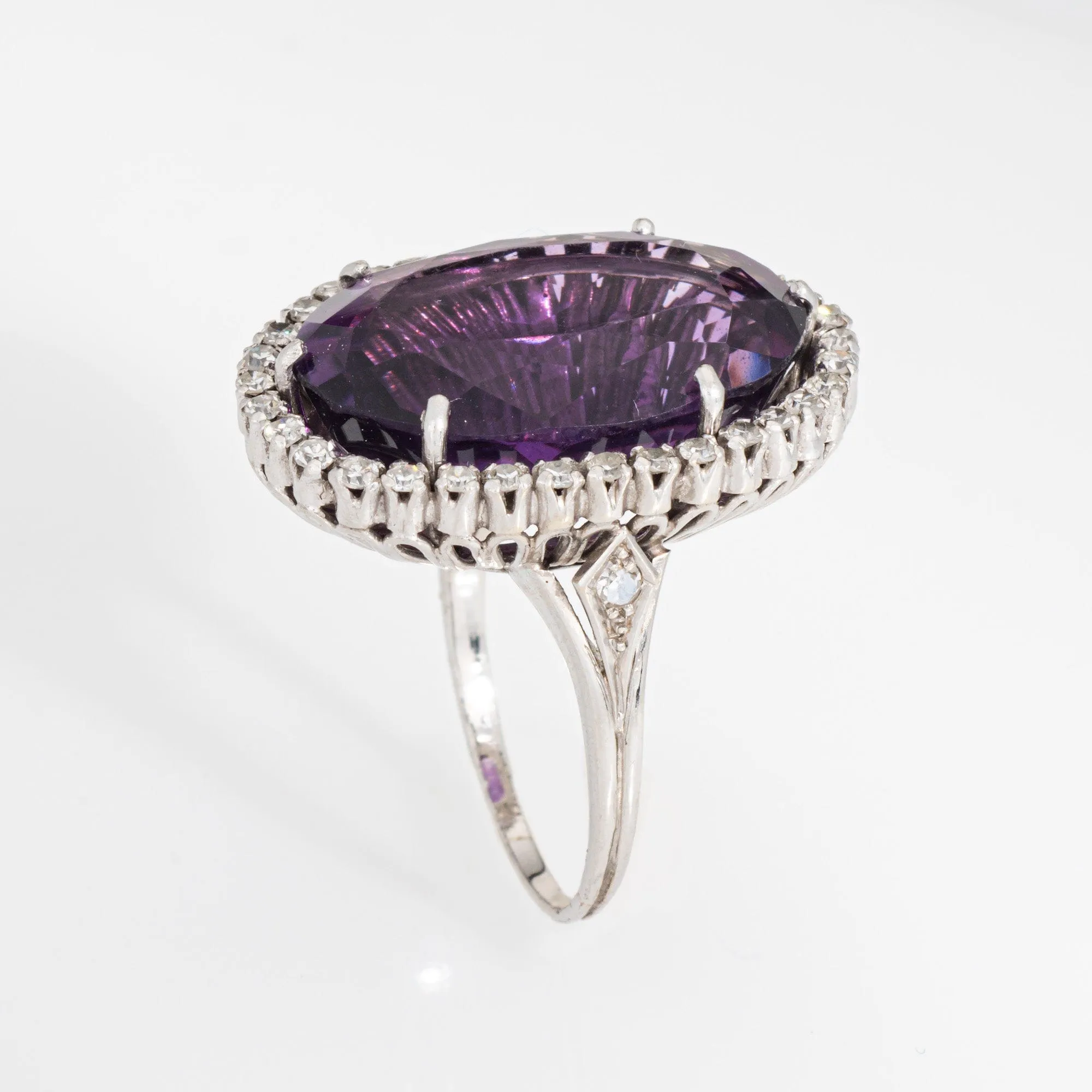 Bague en or blanc avec améthyste et diamant du milieu du siècle sold by 58 Facettes product image thumbnail 3