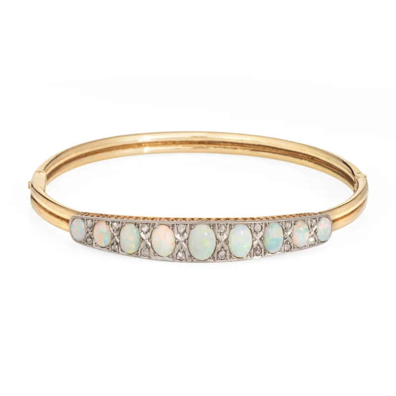 Bracelet jonc victorien en or jaune avec opale et diamants sold by 58 Facettes