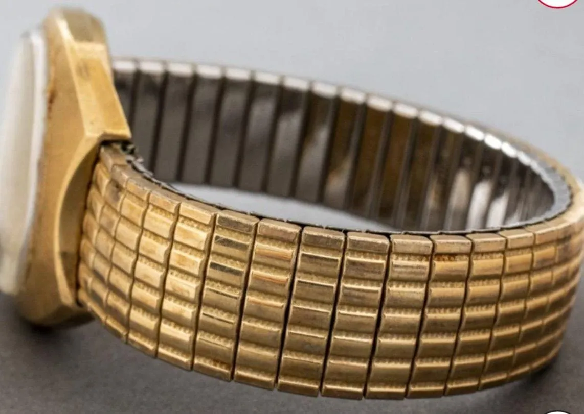 Bulova - Montre-bracelet Accutron or jaune 1970 sold by 58 Facettes product image thumbnail 4