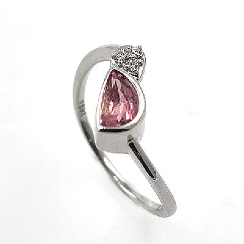 Bague en or blanc avec saphir Padparadscha et diamant sold by 58 Facettes