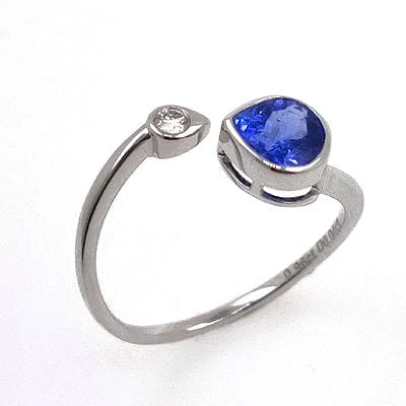 Bague en or blanc tanzanite et diamant. sold by 58 Facettes