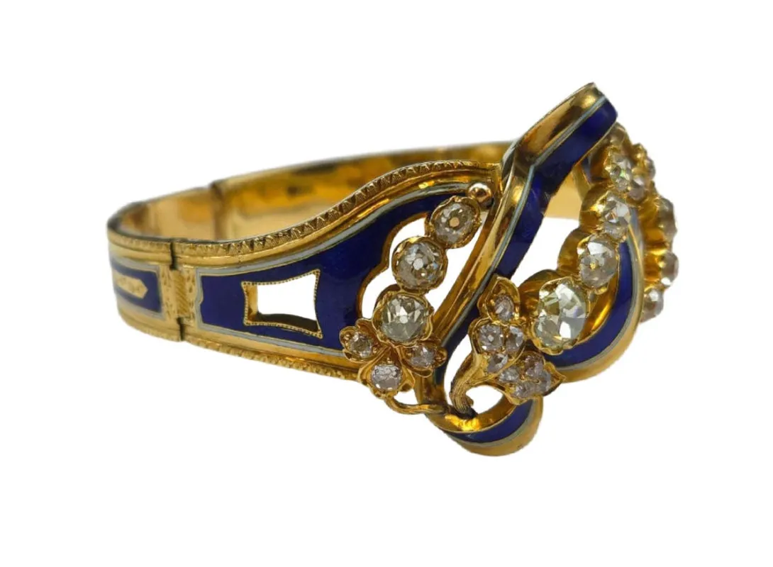Bracelet articulé or jaune, email et diamants XIXè siècle sold by 58 Facettes