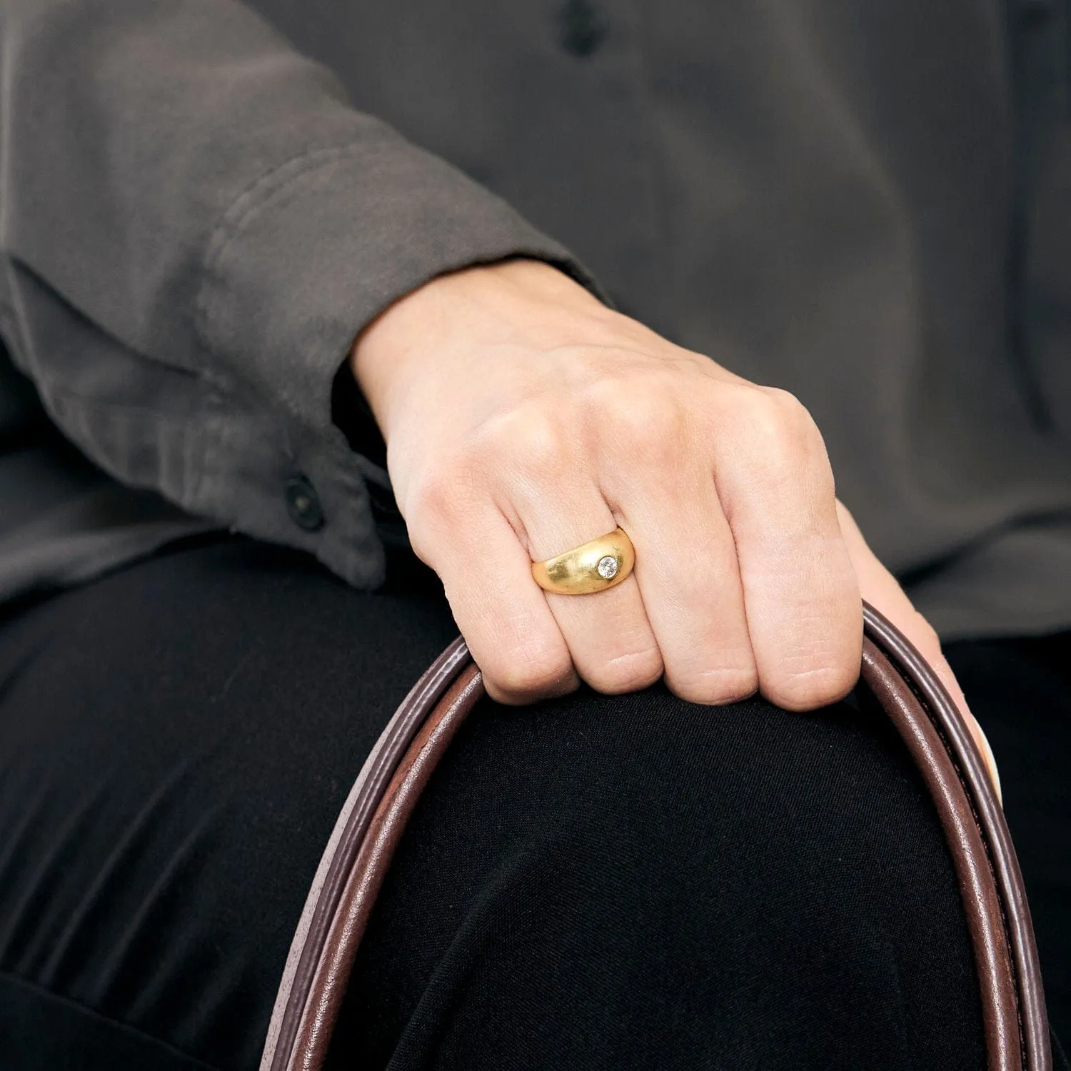 Bague jonc en or jaune et diamant sold by 58 Facettes product image thumbnail 2