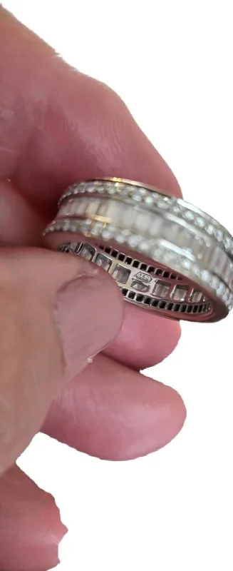 Alliance bague or blanc, diamants taille baguette et taille ronde sold by 58 Facettes