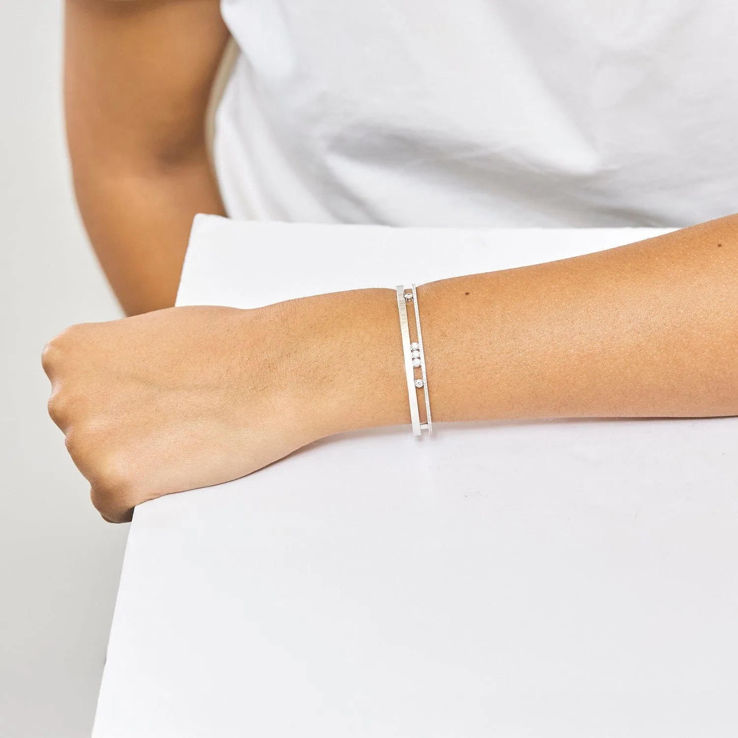 MESSIKA - Bangle move Romane - Bracelet en or gris et diamants sold by 58 Facettes product image thumbnail 2