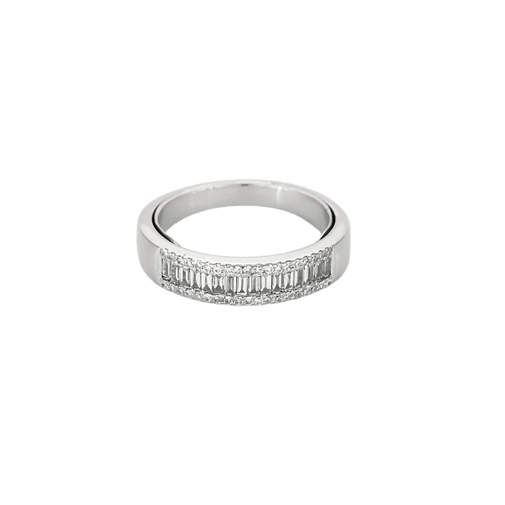 Bague jonc en or gris et diamants sold by 58 Facettes