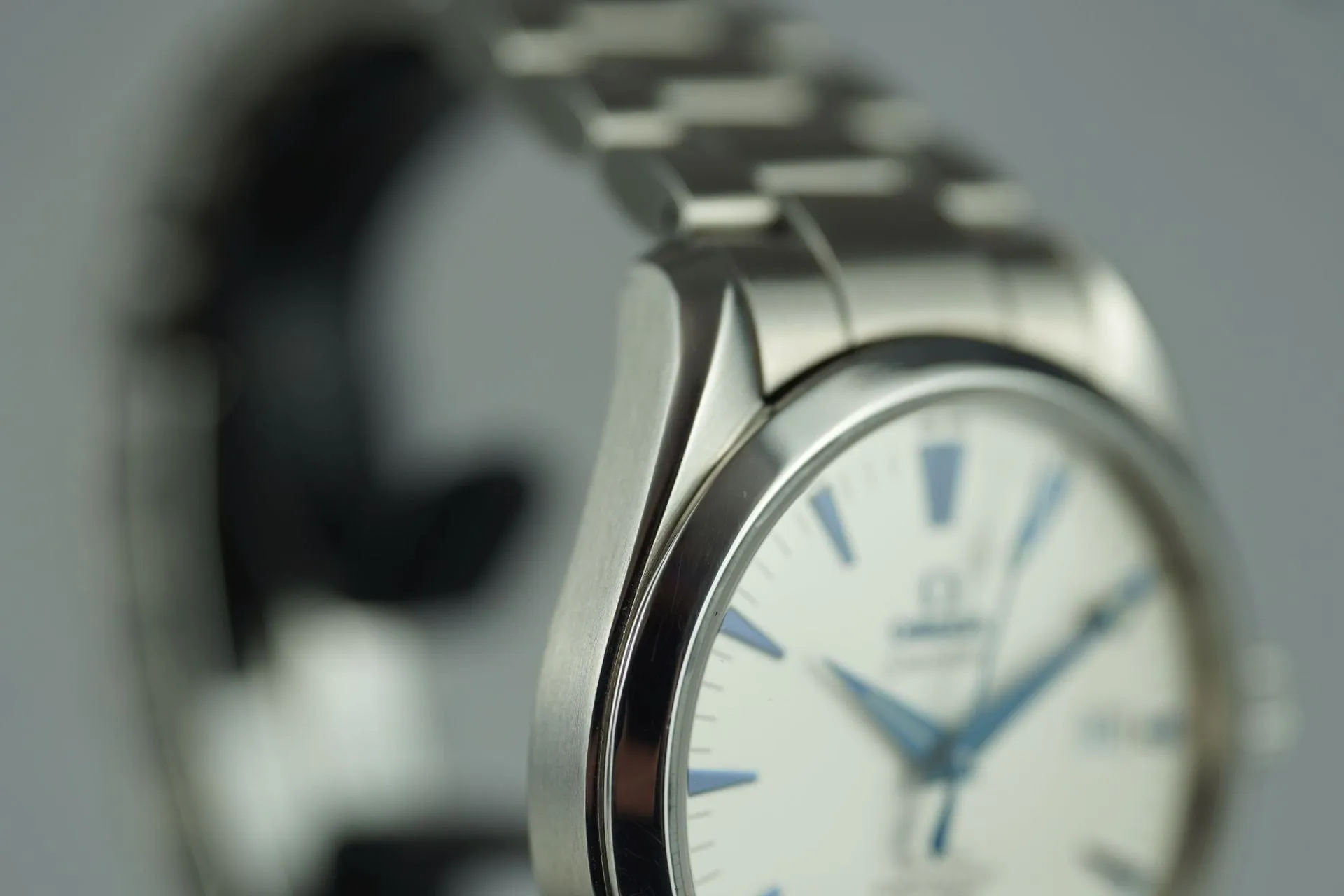 Omega -Montre Seamaster Aqua Terra 2503.33.00 sold by 58 Facettes product image thumbnail 3