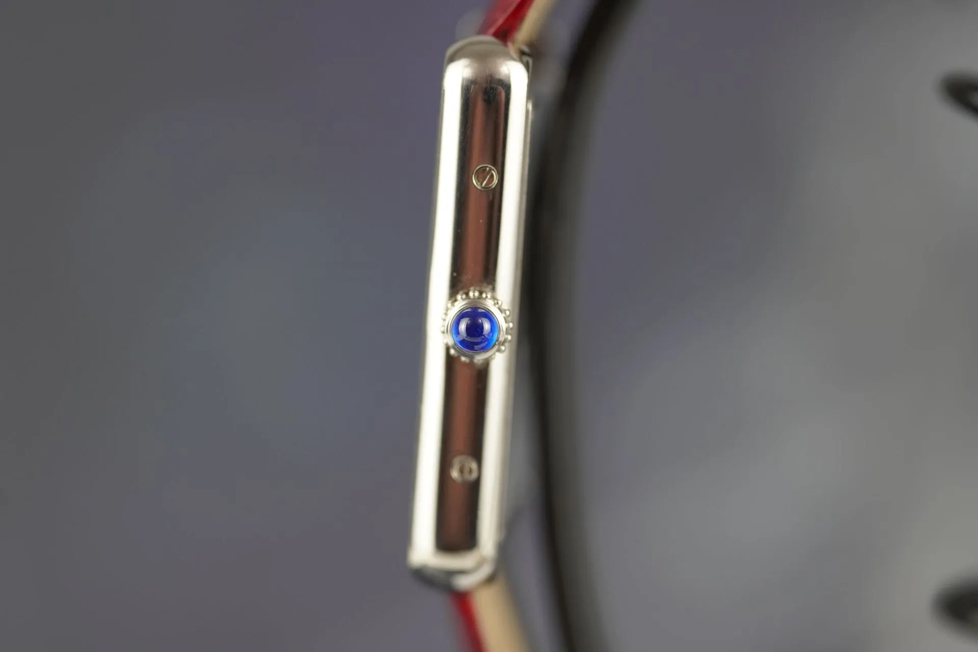 Cartier - Montre Tank Solo 3169 sold by 58 Facettes product image thumbnail 5