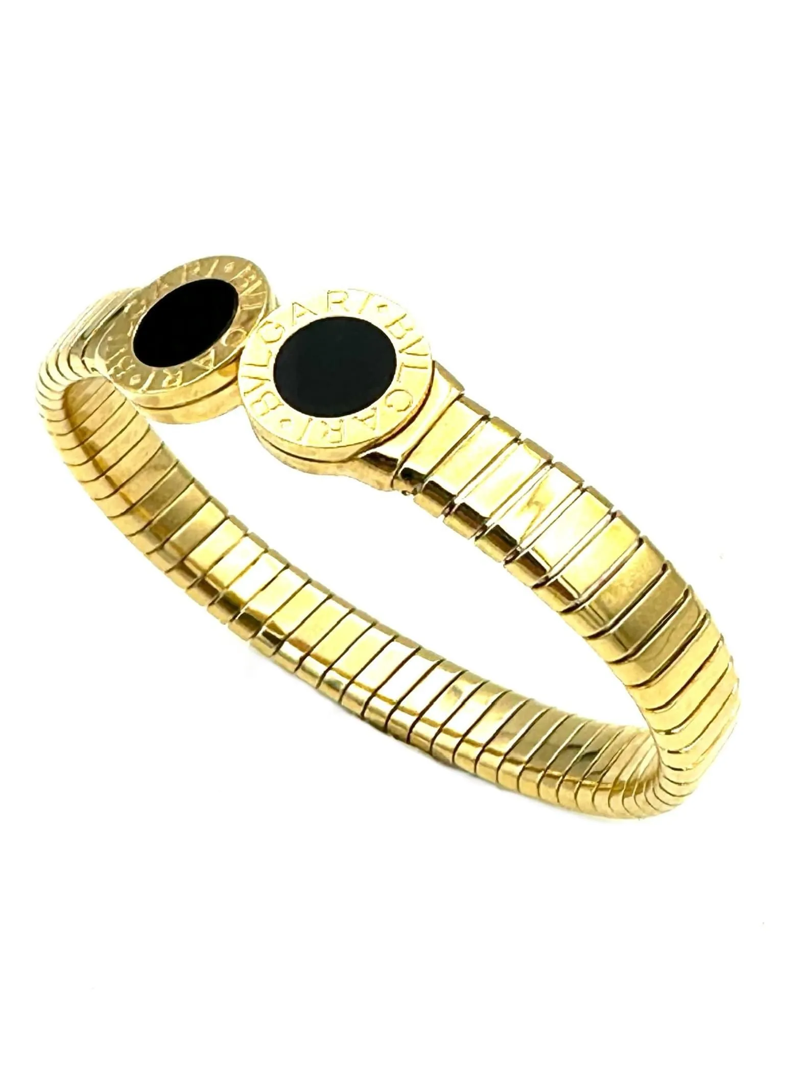 BVLGARI. Collection "Tubogas", bracelet or jaune et onyx sold by 58 Facettes product image thumbnail 3