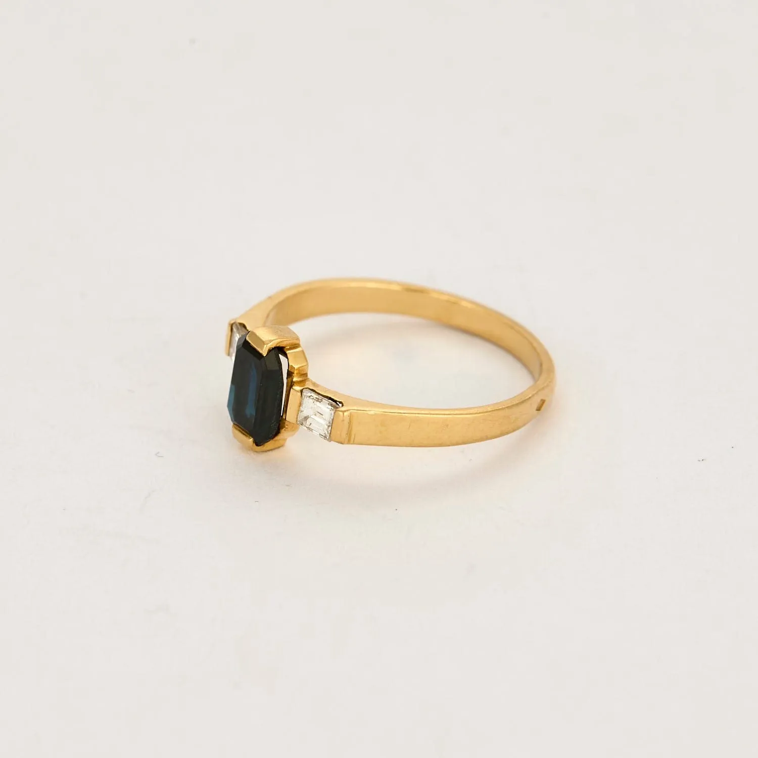 Bague or jaune, saphir et diamants sold by 58 Facettes product image thumbnail 3